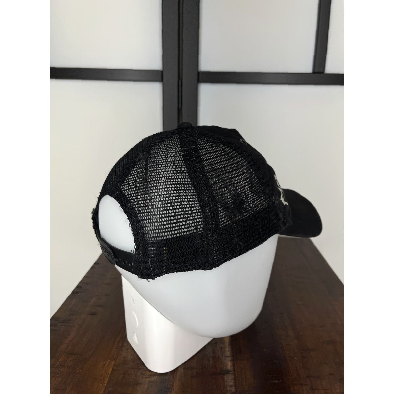 Vintage ROXY Hat Cap Snap Back Trucker Womens One Size Black Distressed Polyester Outdoor Logo Knit Pattern Solid Size ONE SIZE - 7 Thumbnail