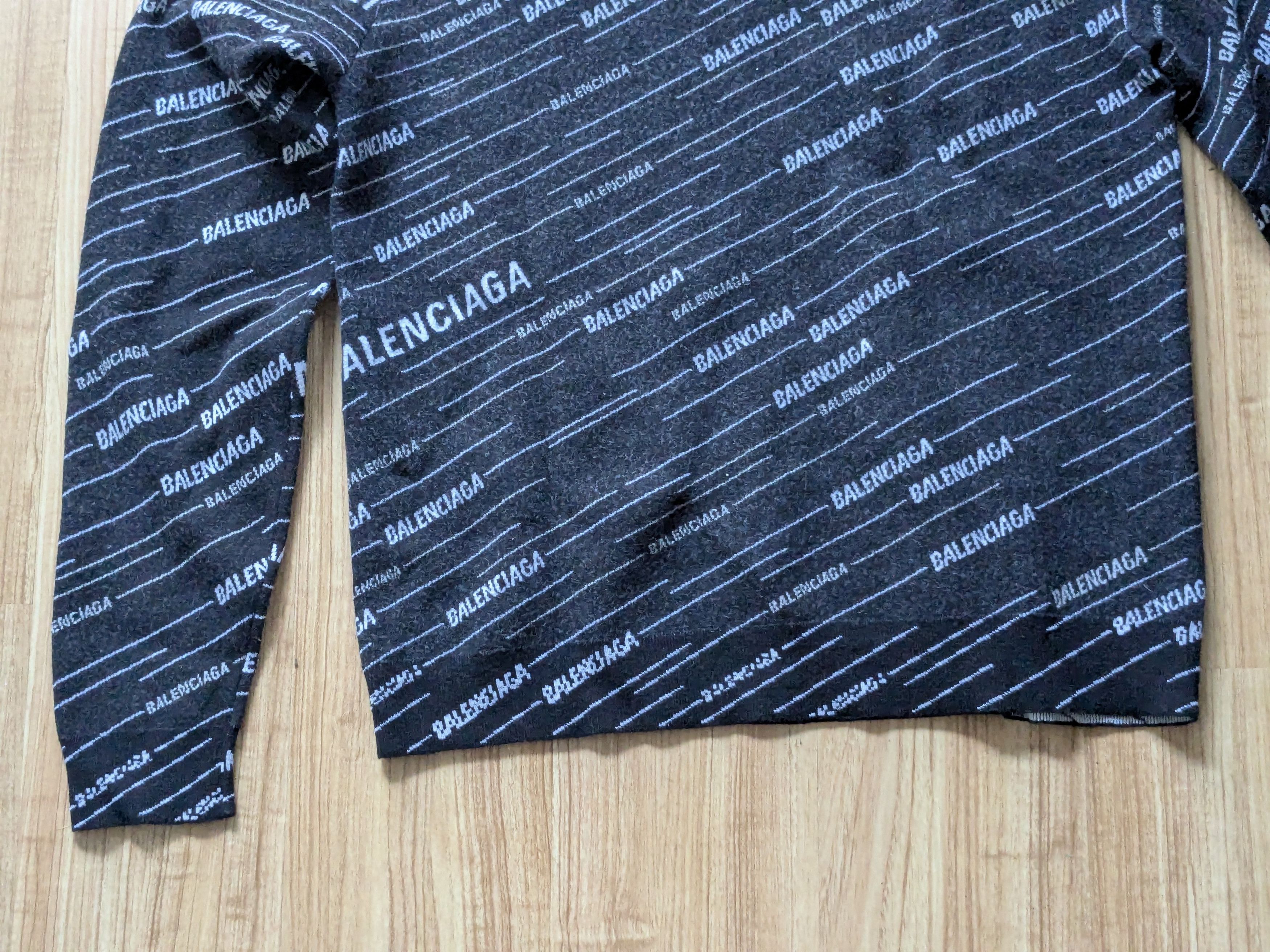 Balenciaga Balenciaga Sweater Jacquard Logo Black White Medium Size US M / EU 48-50 / 2 - 7 Thumbnail