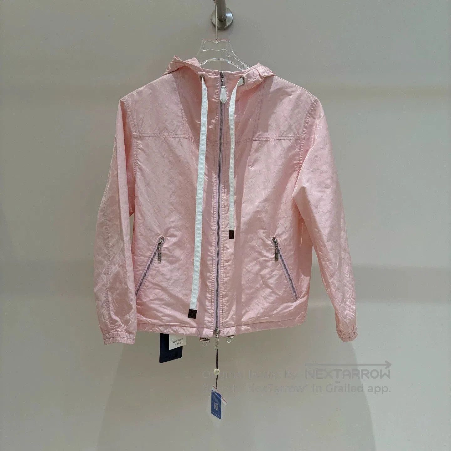 Louis Vuitton Louis Vuitton Pink Logo Hooded Jacket. Size US XS / EU 42 / 0 - 1 Thumbnail