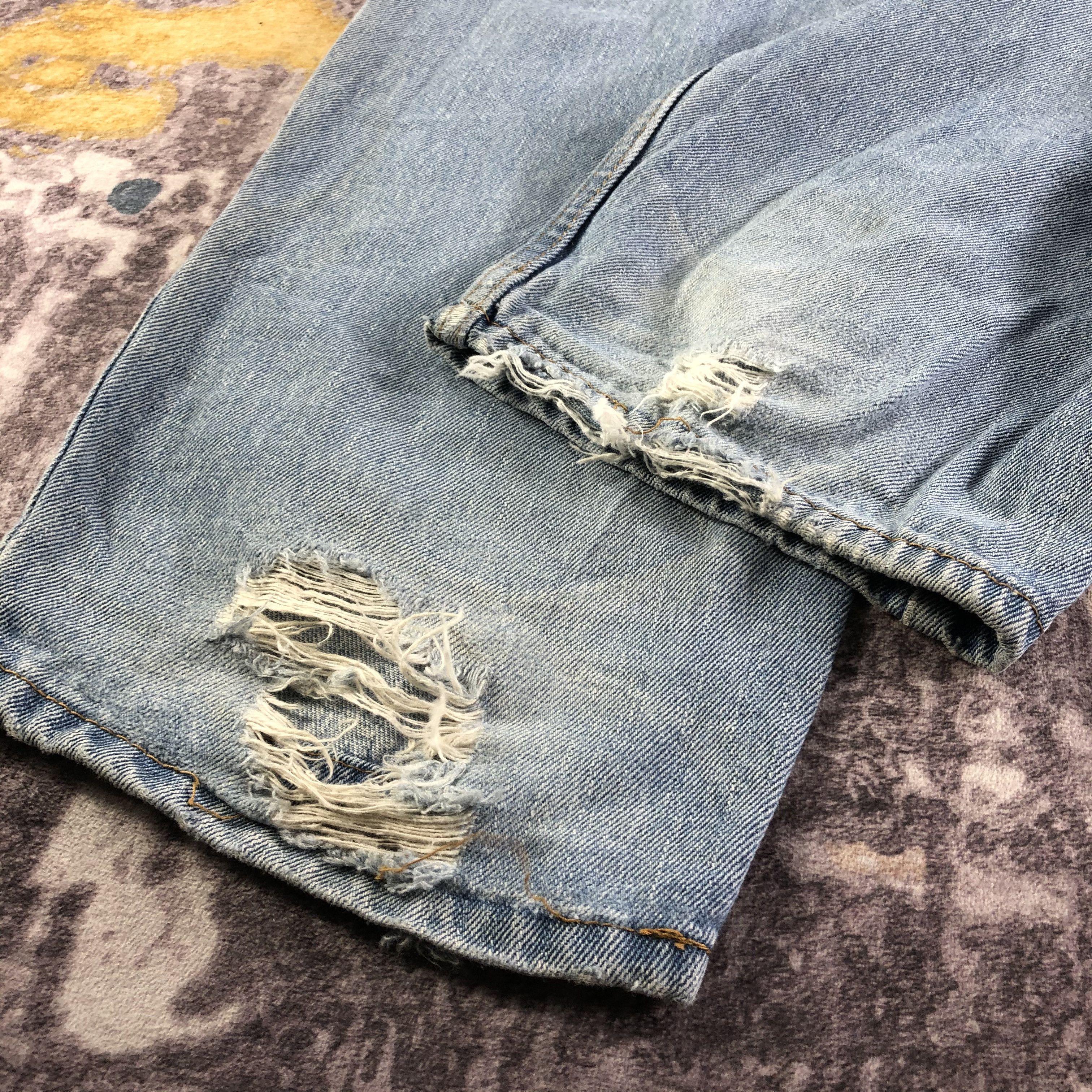 Levi's × Vintage Vintage Light Wash Levis 560 Jeans-JM3367 Size US 39 - 4 Thumbnail