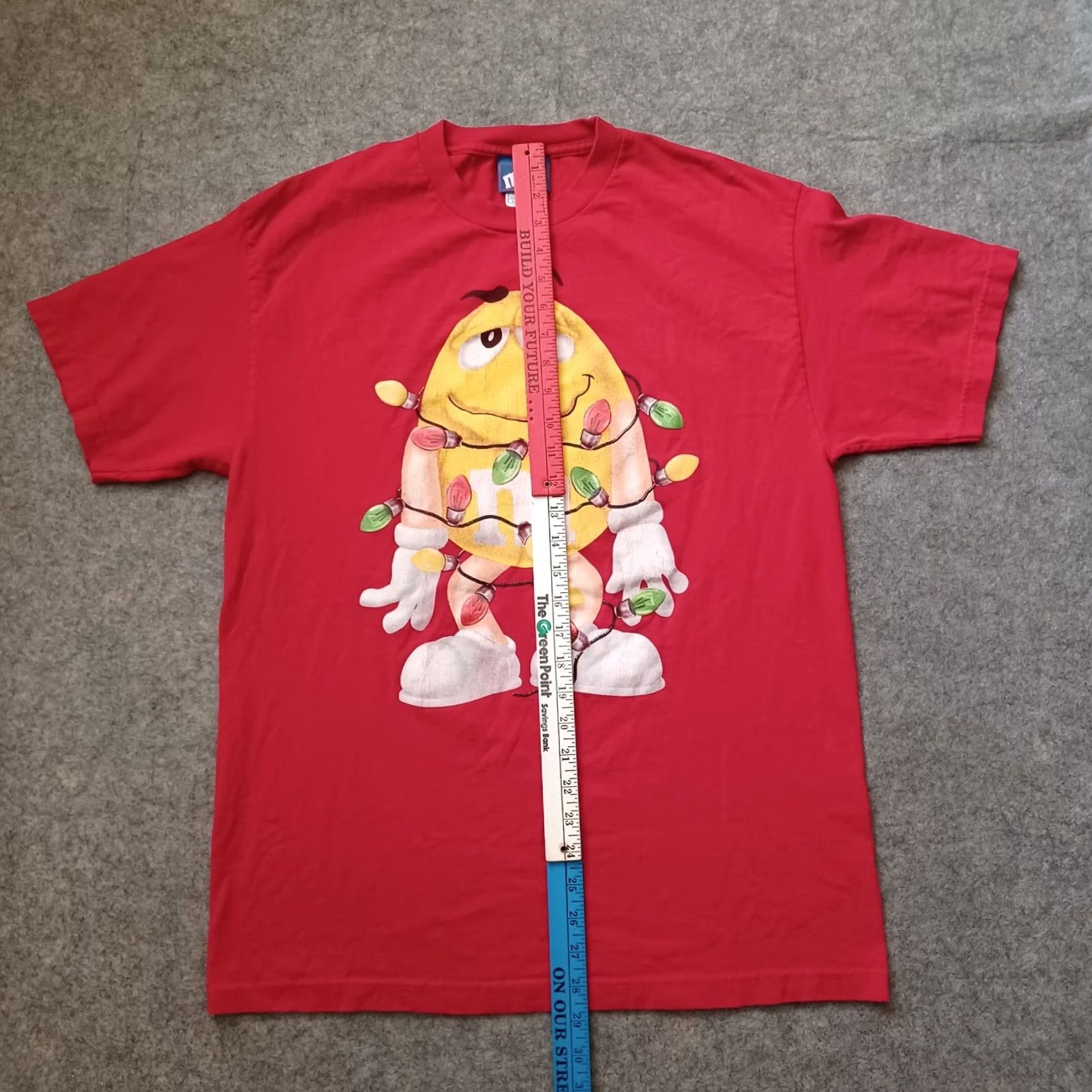 Vintage M&M's T Shirt Mens Large Red Christmas Wrapped in Lights Short Sleeve Vintage Mens Size US L / EU 52-54 / 3 - 7 Thumbnail