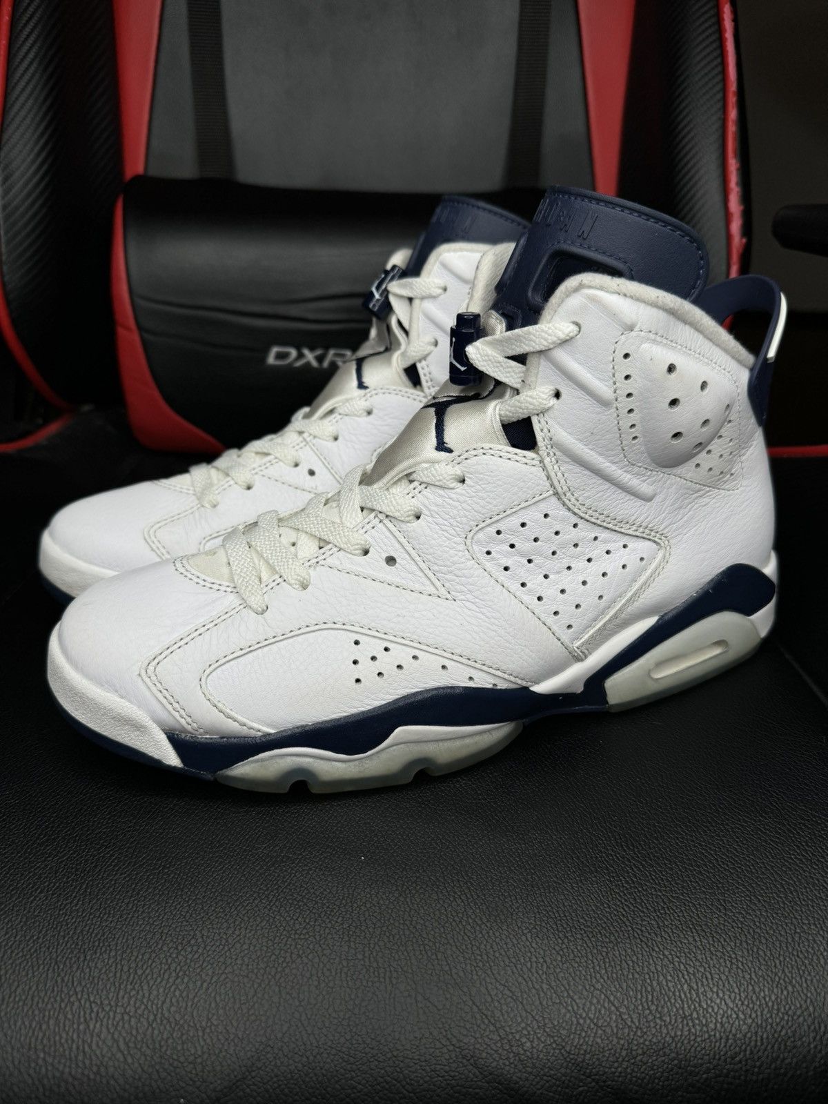 Jordan Brand Air Jordan 6 Retro ‘Midnight Navy’ - Size 9.5 Size US 9.5 / EU 42-43 - 1 Thumbnail