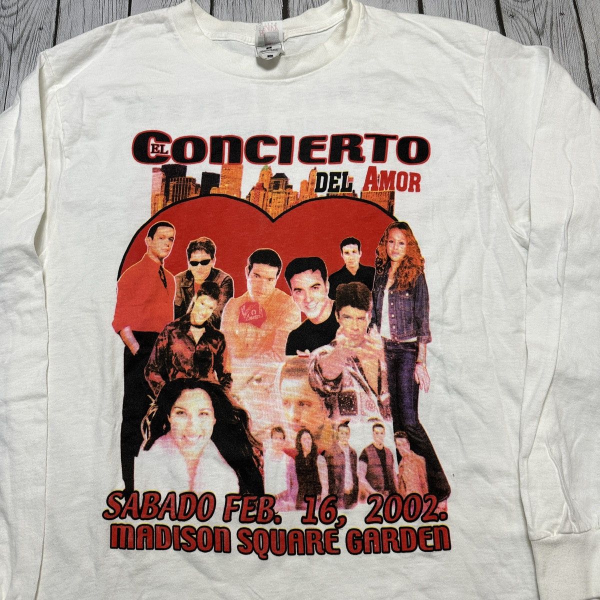 Band Tees Vintage El Concierto del Amor 2002 long sleeve tee Size US L / EU 52-54 / 3 - 3 Thumbnail