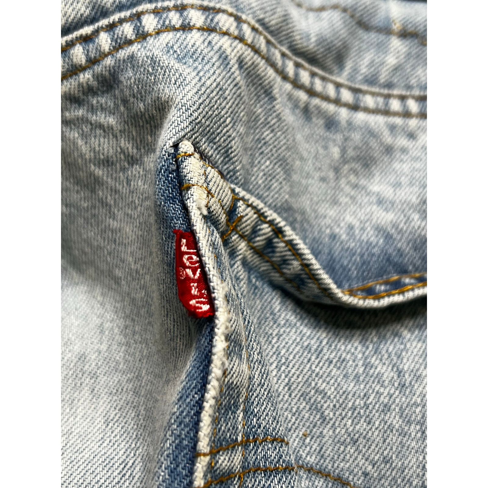 Levi's Vintage 80s Levis 501 Jeans Mens 32x30 Blue Denim distress Size US 32 / EU 48 - 17 Thumbnail