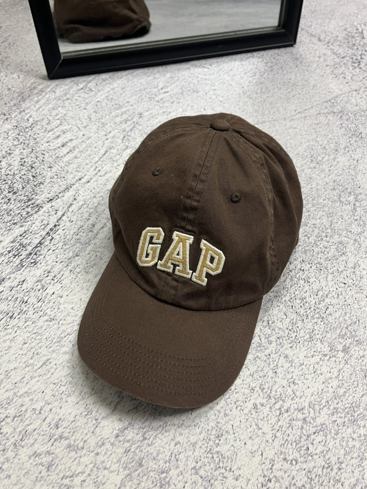 Gap Gap Faded Cotton Brown Cap Hat Hype Streetwear Y2k Rare Size ONE SIZE - 1 Thumbnail