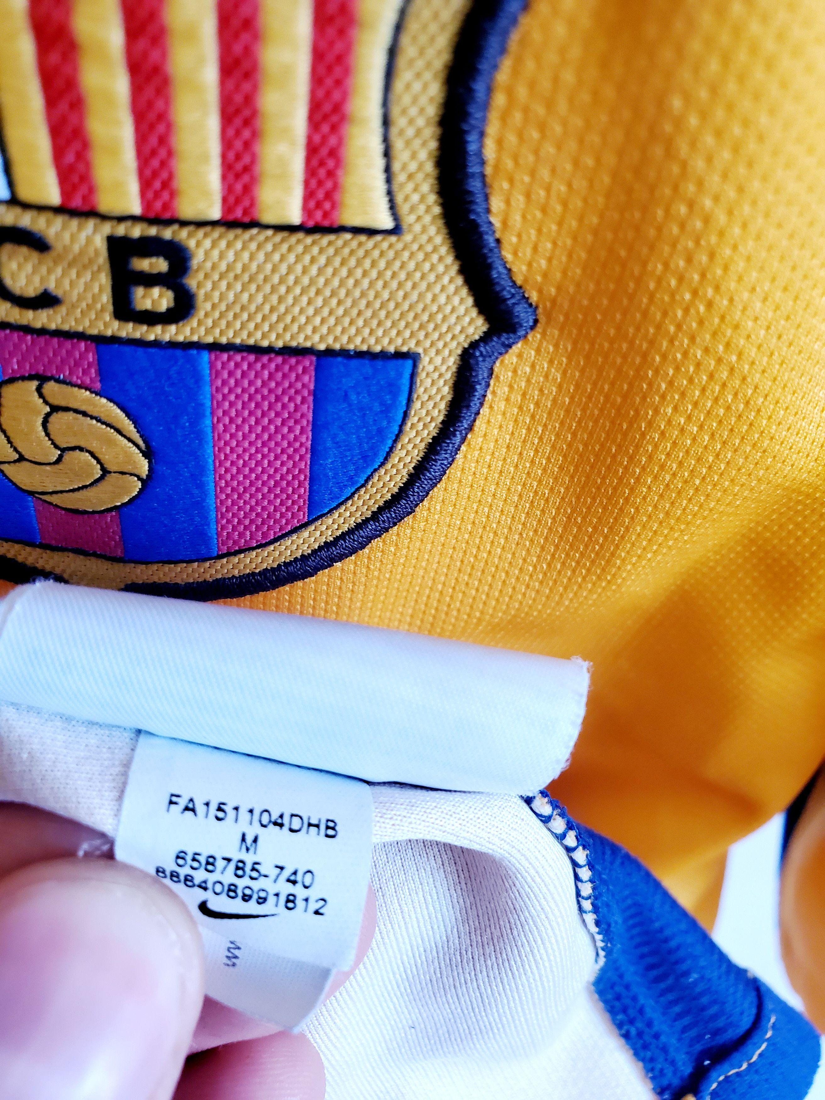 Nike Barcelona Jersey 2015 2016 Away Size M ideal condition Size US M / EU 48-50 / 2 - 5 Thumbnail