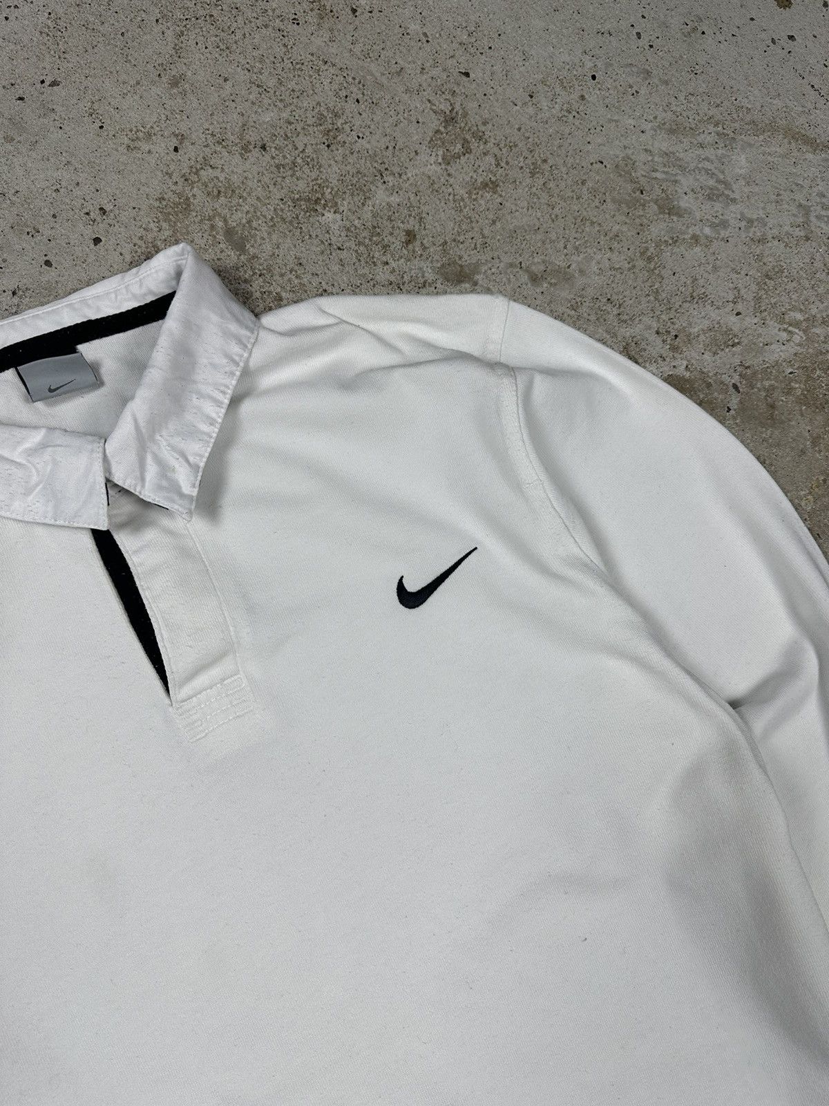 Nike Vintage Y2K Nike Polo Rugby Long Sleeve Tee White Swoosh Size US M / EU 48-50 / 2 - 5 Thumbnail