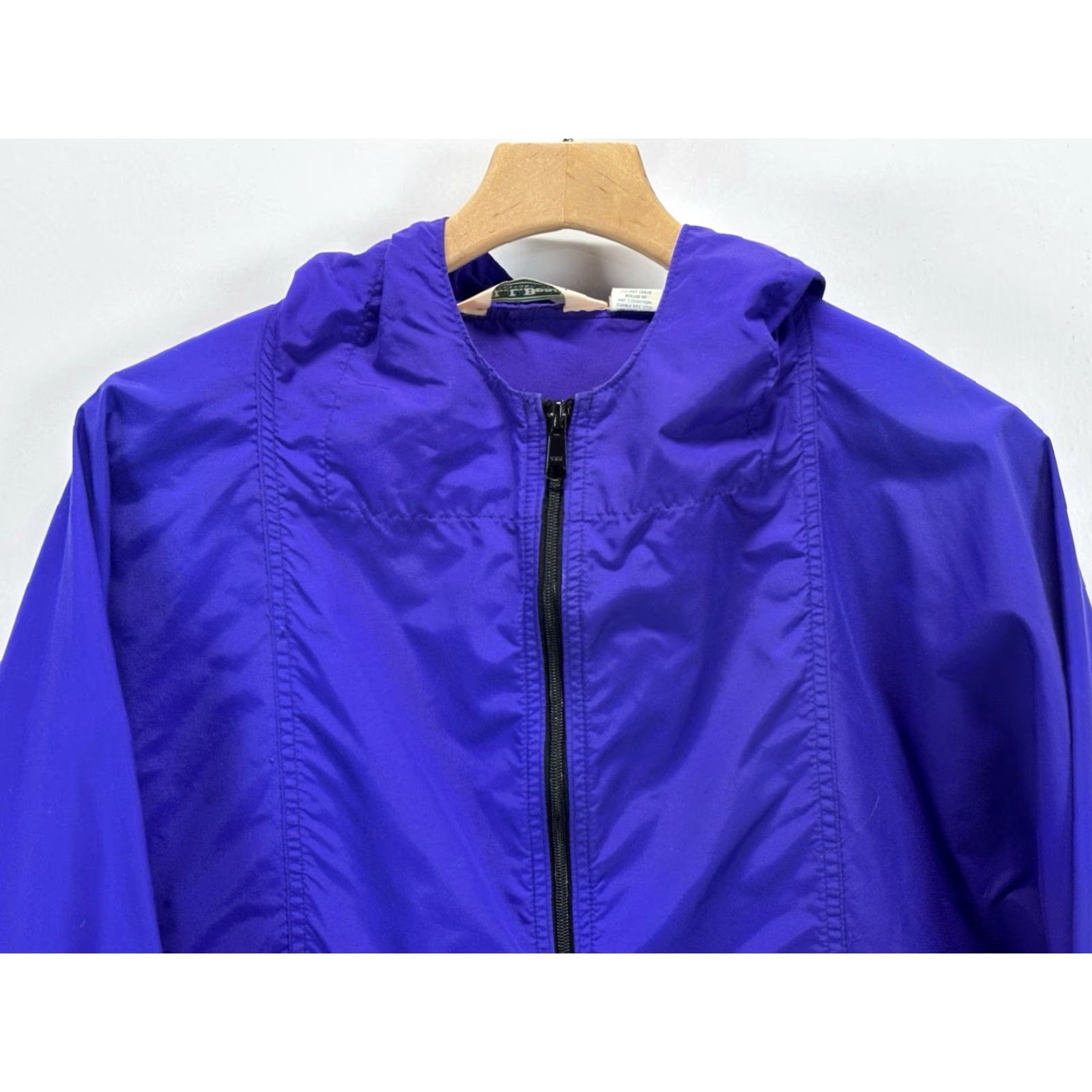 Vintage VINTAGE LL BEAN Windbreaker Jacket Mens Small Purple Anorak Hooded Nylon Made USA 90s Outdoor Ski Windproof Water Resistant Mens Jacket Size US S / EU 44-46 / 1 - 2 Thumbnail