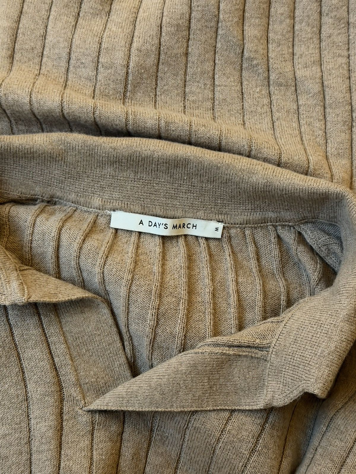 A Day's March Tan Wool Sweater Polo Size US M / EU 48-50 / 2 - 3 Thumbnail