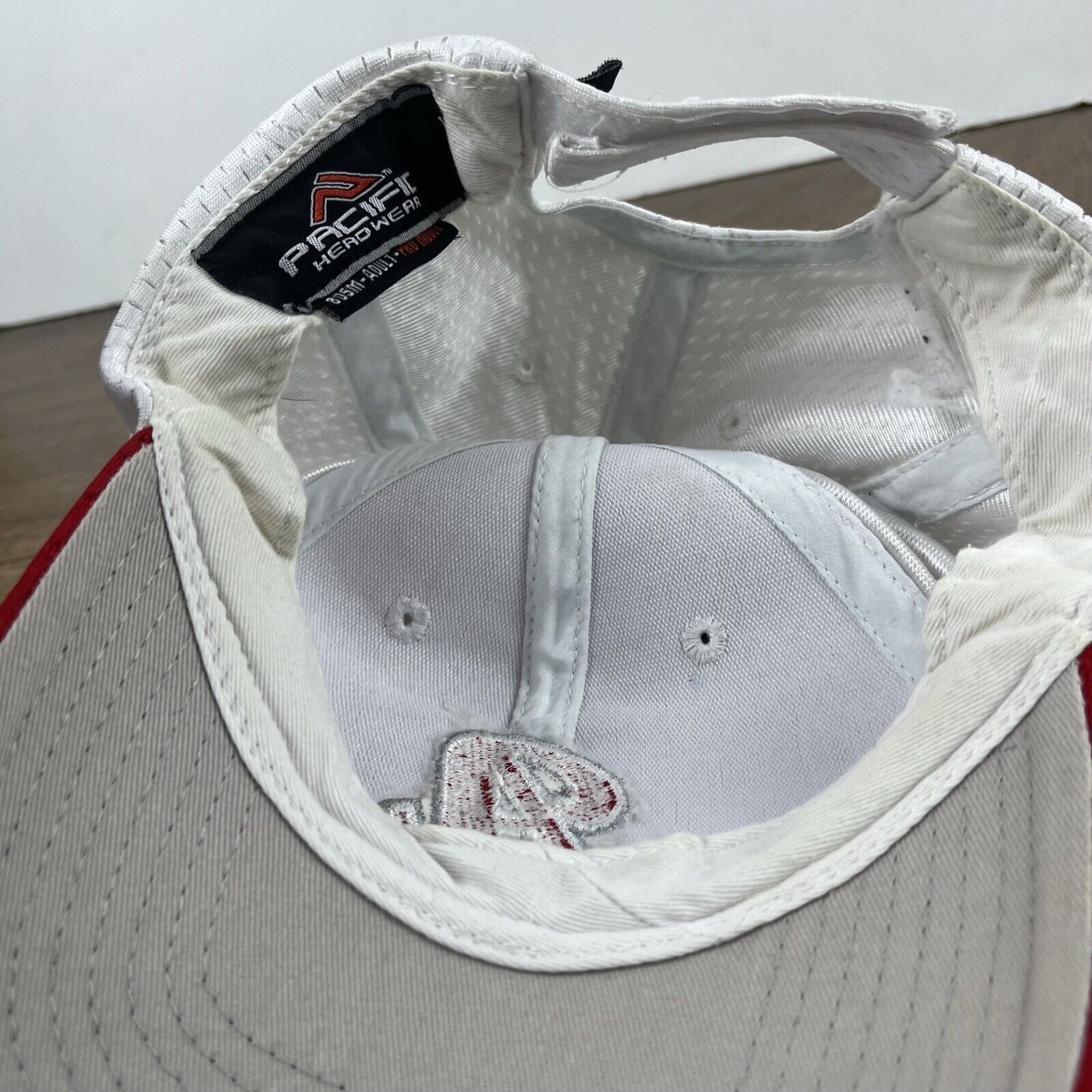 Other Alabama Crimson Tide Hat Adjustable Hat White Adjustable Hat Size ONE SIZE - 13 Thumbnail