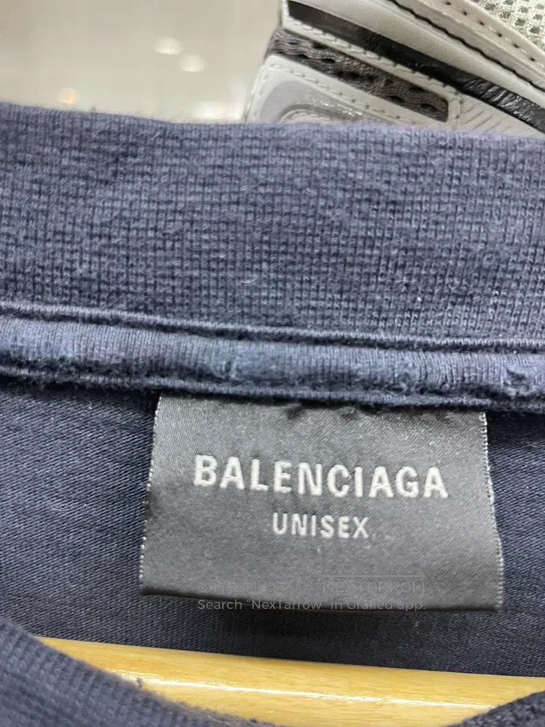 Balenciaga Balenciaga Glitter Worn Destroyed Short Sleeve Size US S / EU 44-46 / 1 - 6 Thumbnail