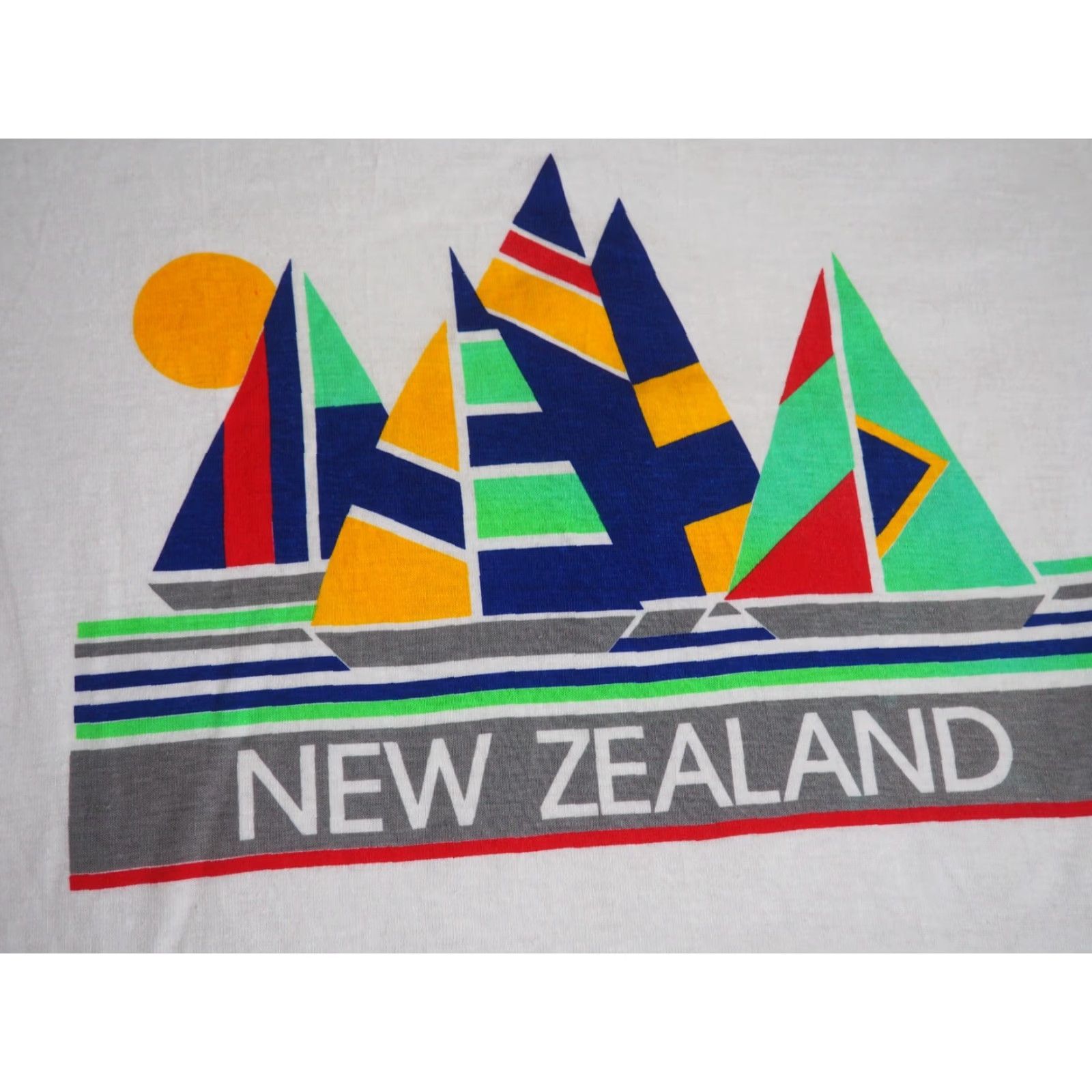Vintage VTG 90s New Zealand Sailboat Sailing Art White Tee T-Shirt Mens L Size US L / EU 52-54 / 3 - 5 Thumbnail