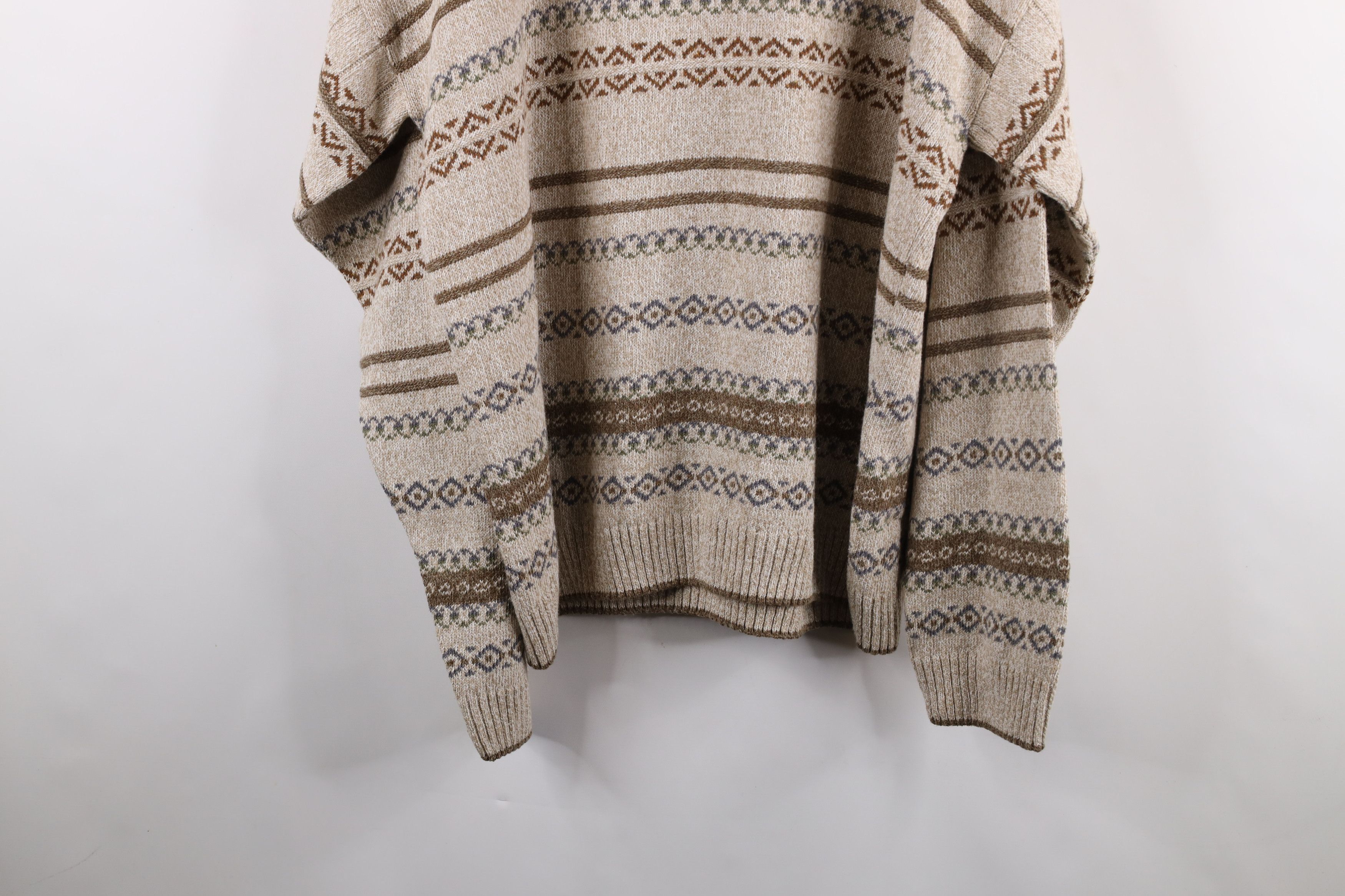 Vintage Vintage 90s Streetwear Fair Isle Knit V-Neck Sweater USA Size US L / EU 52-54 / 3 - 9 Thumbnail