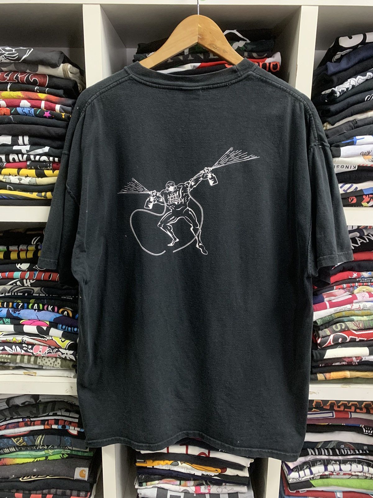 Jerzees × Vintage Vintage Shoot suit t-shirt Size US XL / EU 56 / 4 - 1 Thumbnail