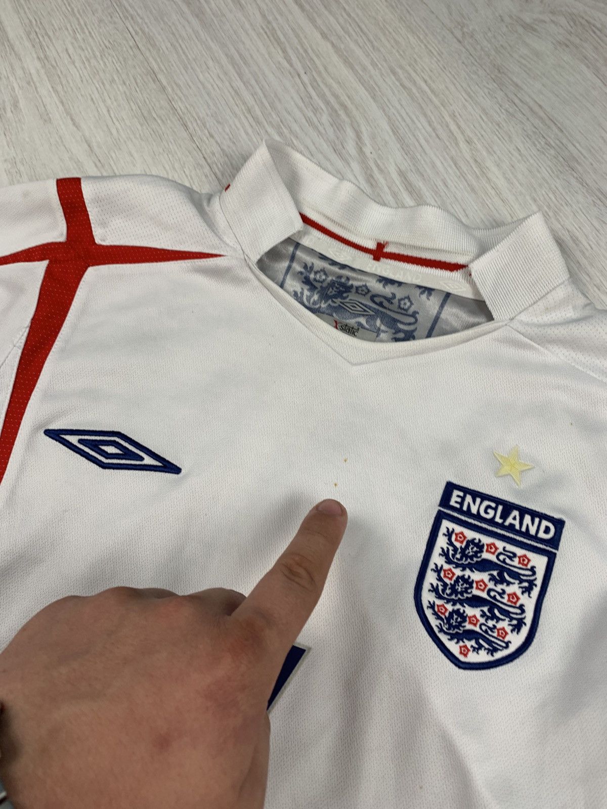 Umbro ENGLAND 2006 WORLD CUP FOOTBALL SOCCER JERSEY #7 SHEPHERD Size US S / EU 44-46 / 1 - 6 Thumbnail