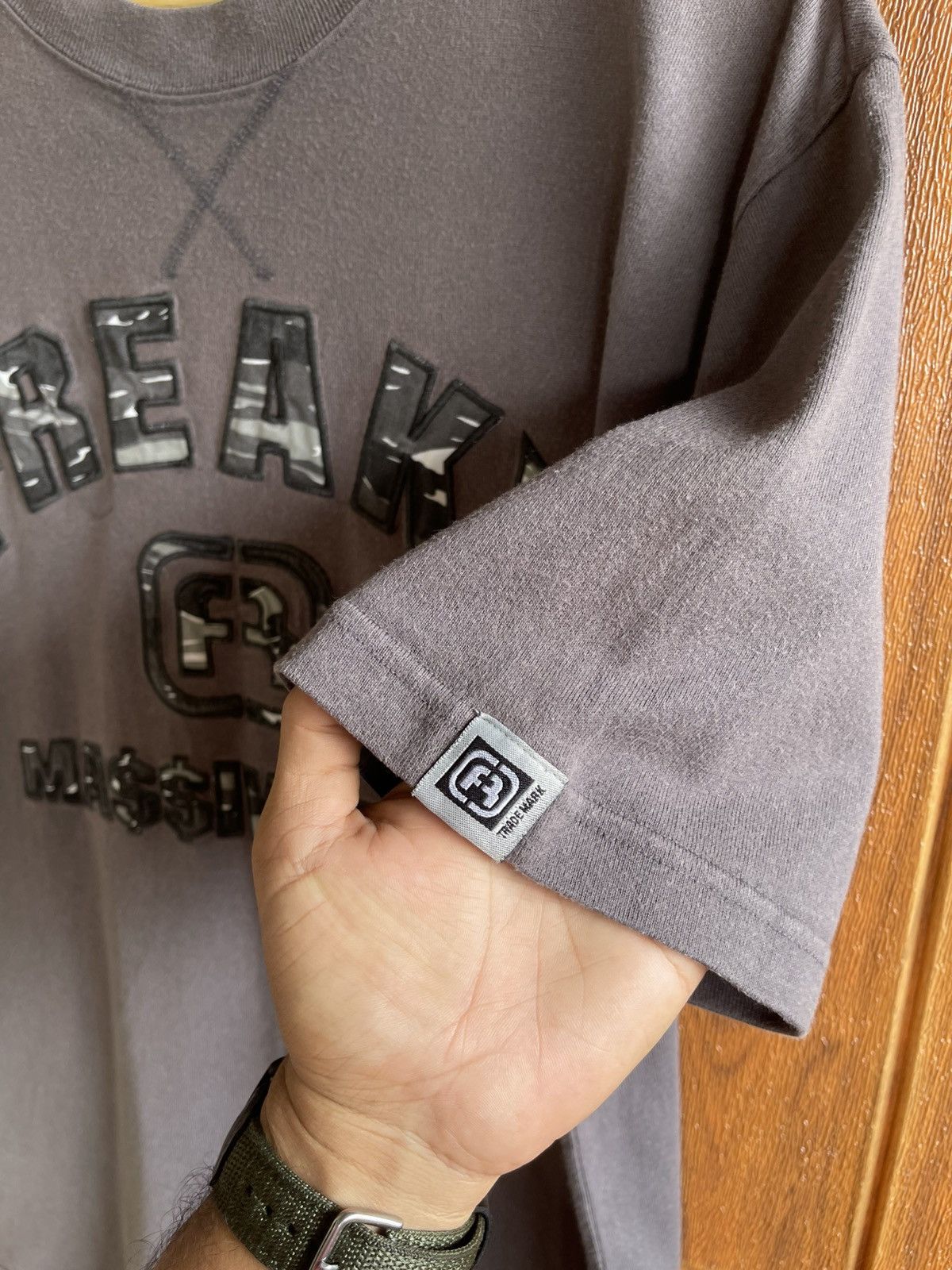 Massive Vintage 90s🔥FREAKY MASSIVE808🔥Big Logo Embroidery Tee Size US L / EU 52-54 / 3 - 5 Thumbnail