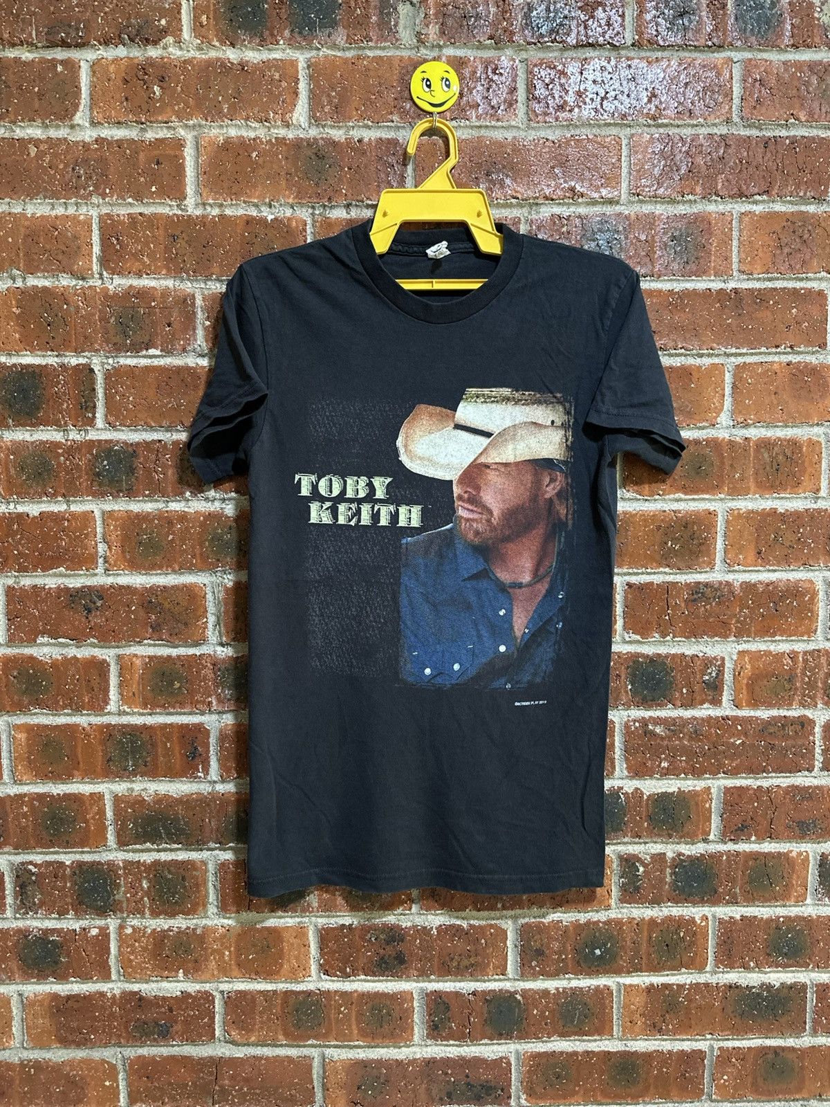 Band Tees × Vintage Vintage Toby Keith Tour Tee Faded Tee Size US S / EU 44-46 / 1 - 1 Thumbnail