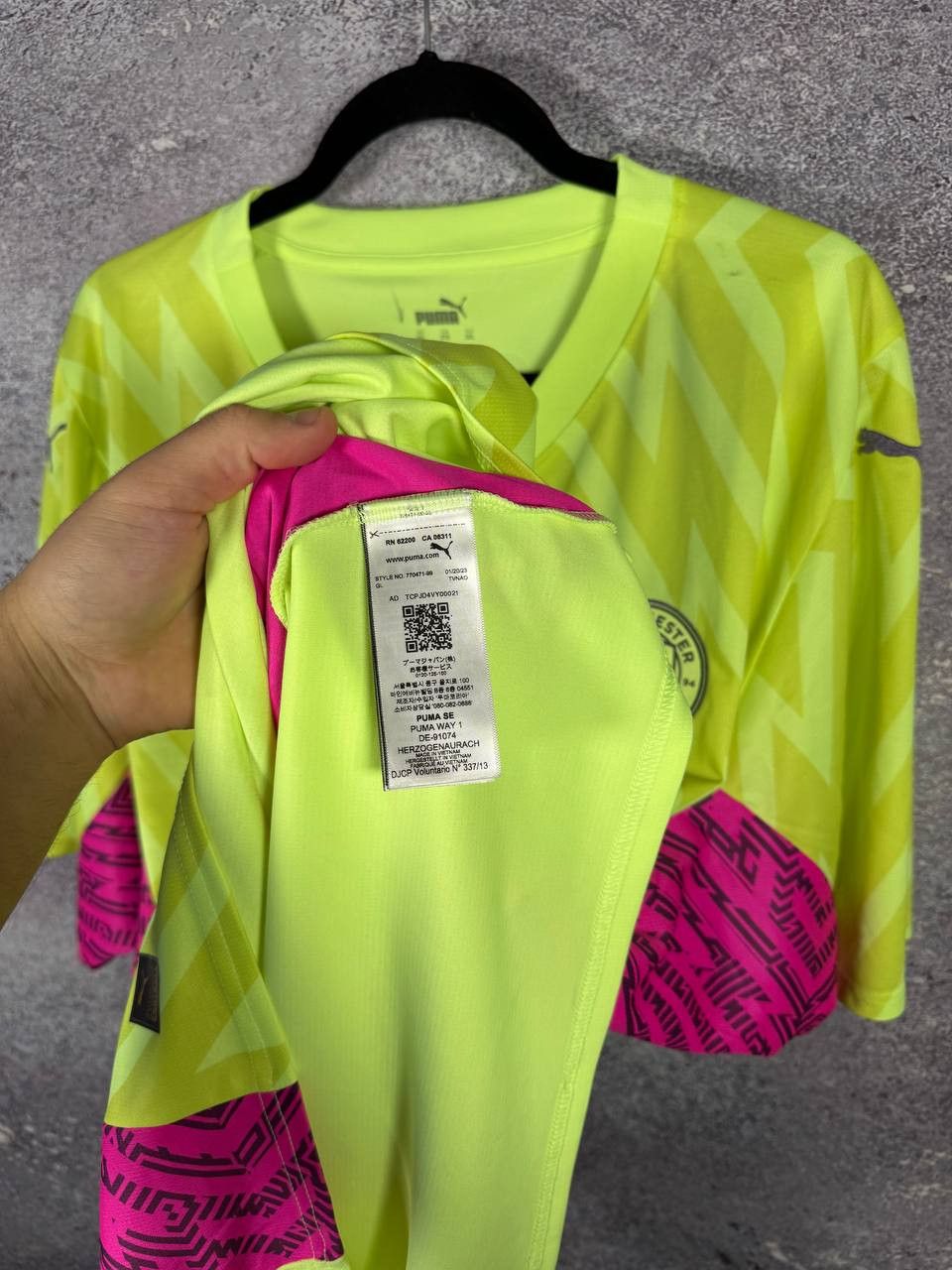 Puma × Vintage Manchester City 2023/24 GK Third Puma Soccer Jersey Size US XXL / EU 58 / 5 - 12 Thumbnail