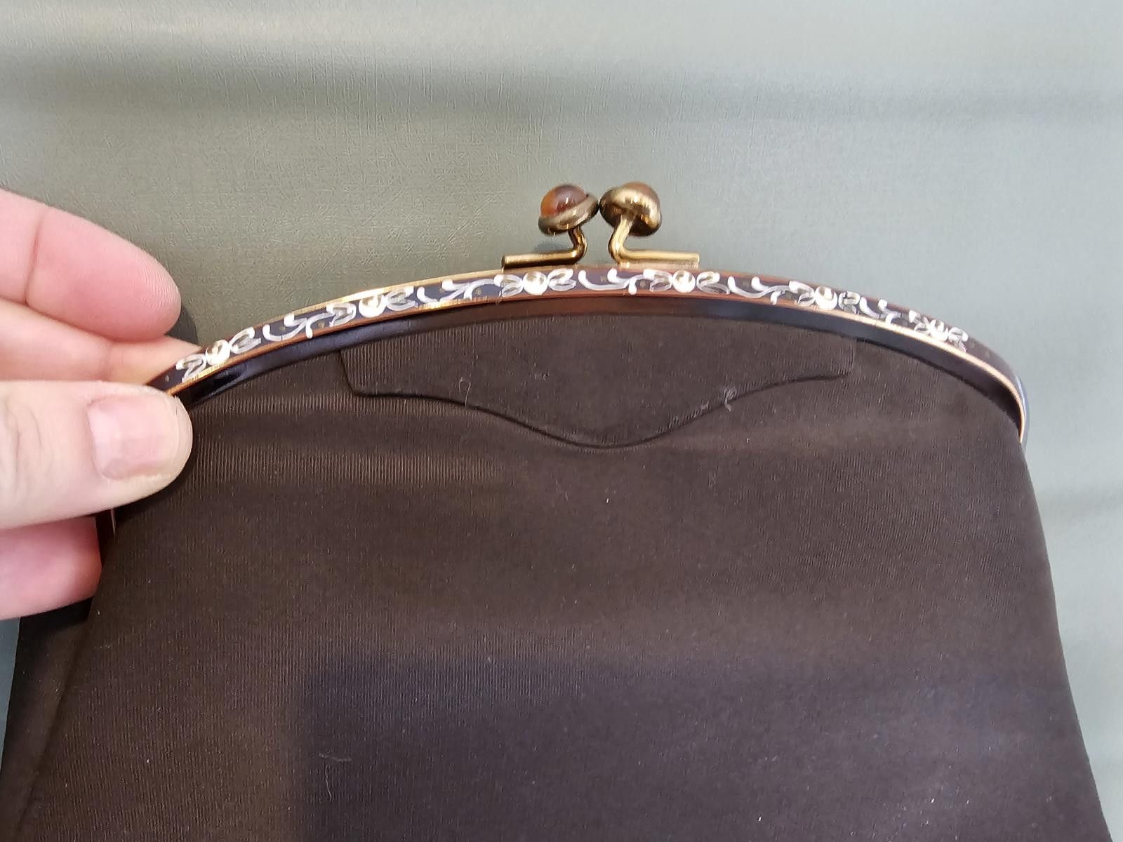 Designer Elegant Vintage Clutch Purse With Decorative Frame in Black, Women's