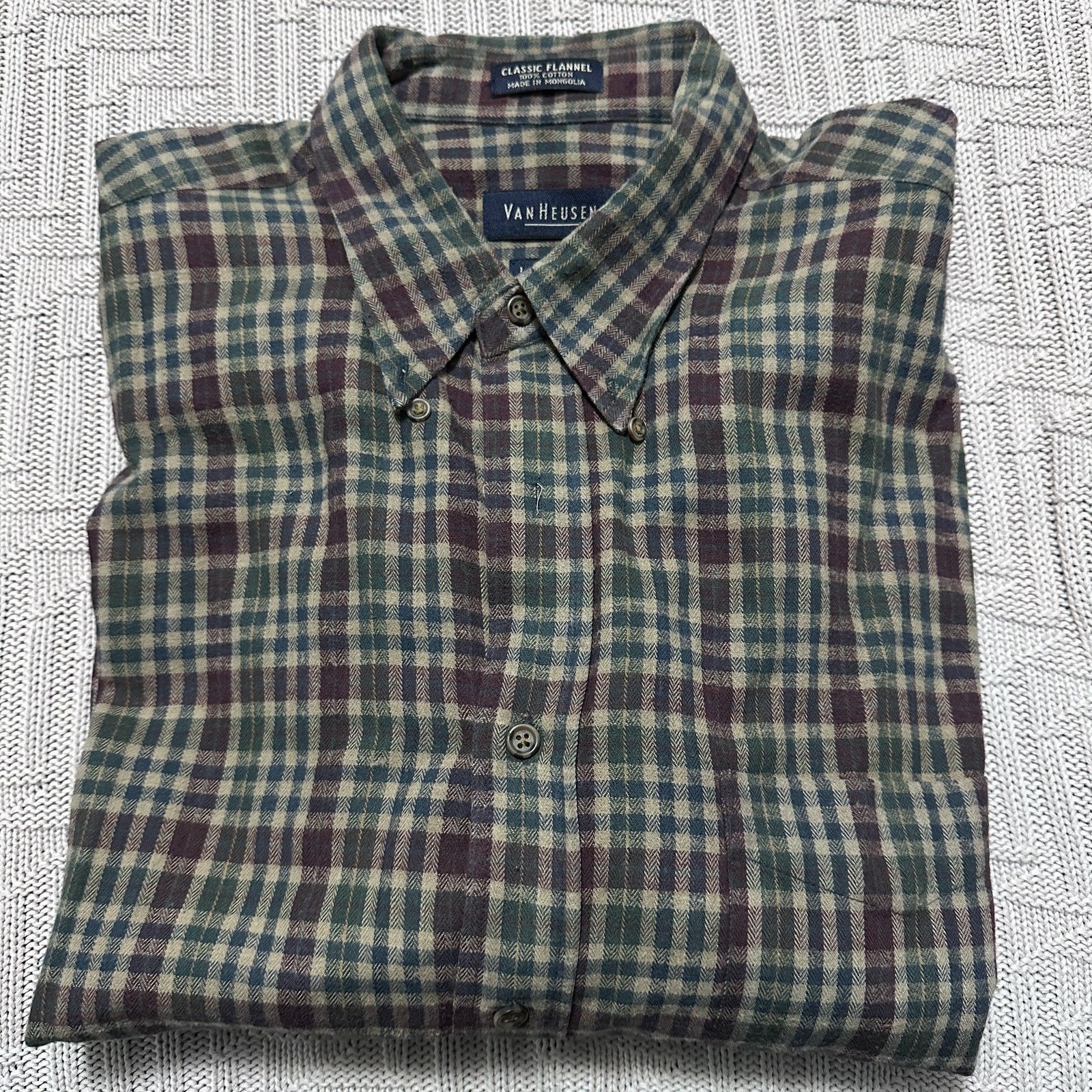 Van Heusen Van Heusen green plaid flannel button down Size US L / EU 52-54 / 3 - 1 Thumbnail