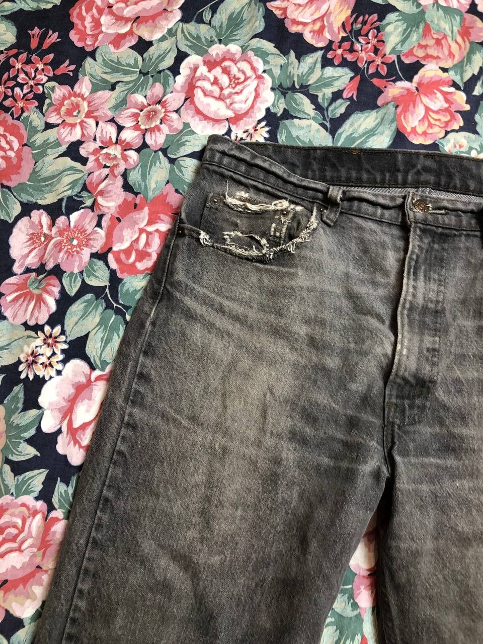Levi's VINTAGE gray Levi's 505 100% cotton jeans STREETWEAR Size US 36 / EU 52 - 8 Thumbnail