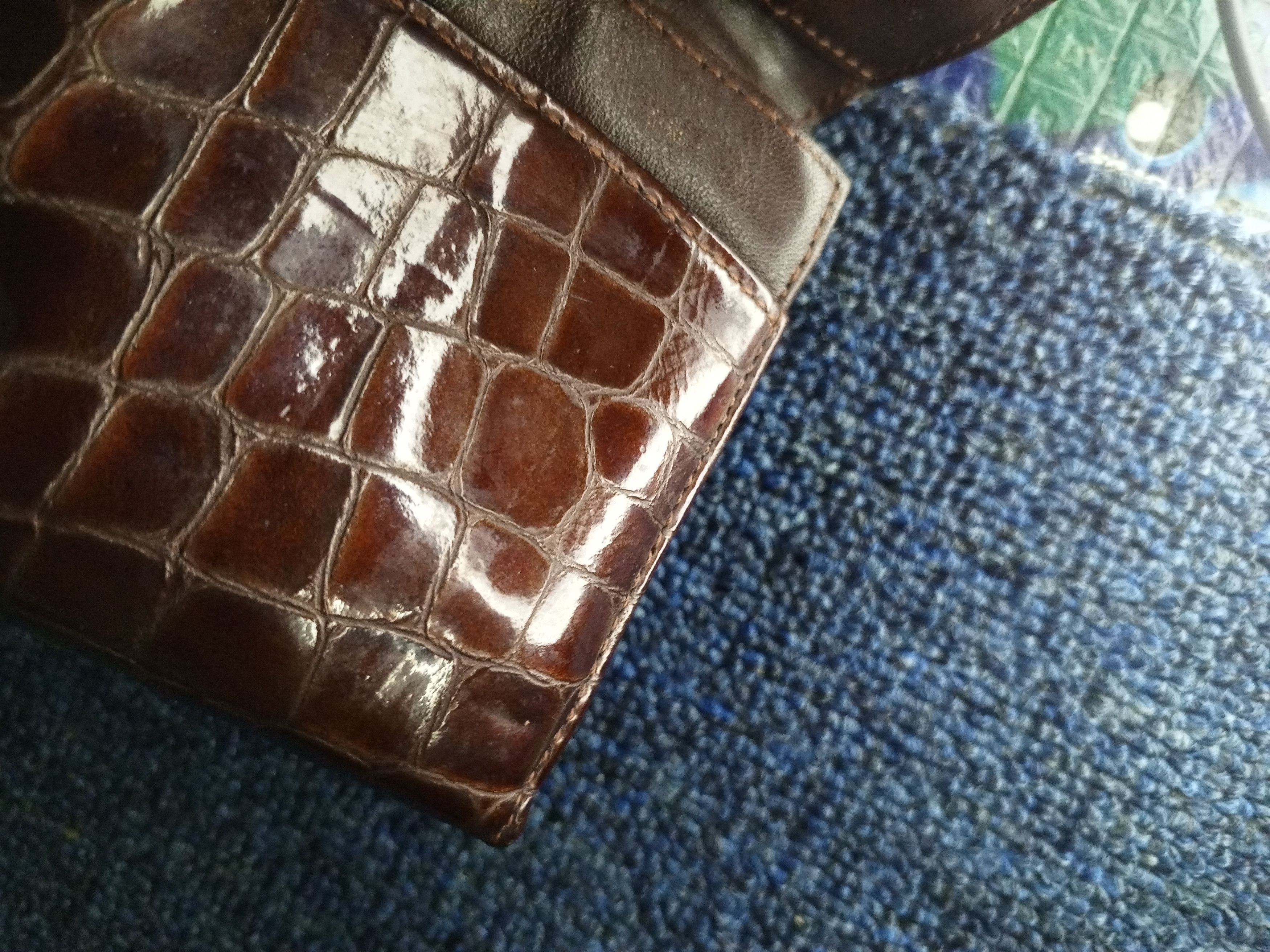 Givenchy × Vintage Givenchy wallet vintage red crocodile skin Size ONE SIZE - 16 Thumbnail