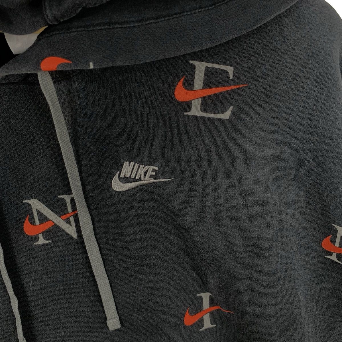 Nike NIKE SWOOSH Minimalist Embroidered Logo Full Print Hoodie Size US XXL / EU 58 / 5 - 7 Thumbnail