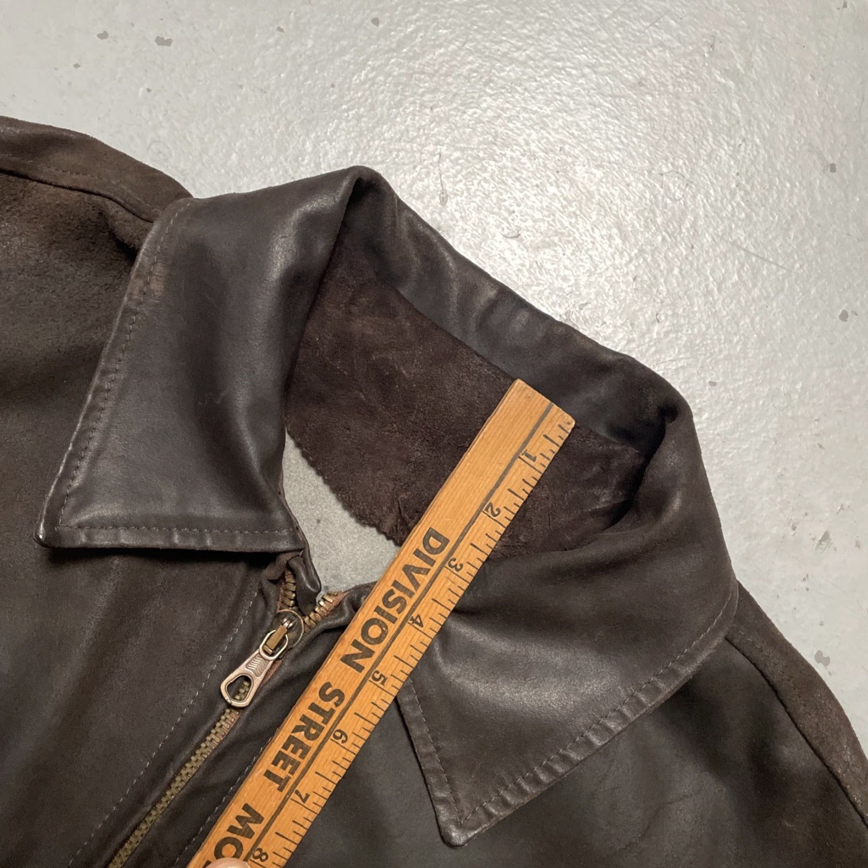 Vintage Vintage Vera Pelle Brown Leather Buckle Back Cinch Jacket S Italy Leather Motorcycle Jacket 90s 80s Unbranded Unisex Mens Womens Bags Attachments Size US S / EU 44-46 / 1 - 4 Thumbnail