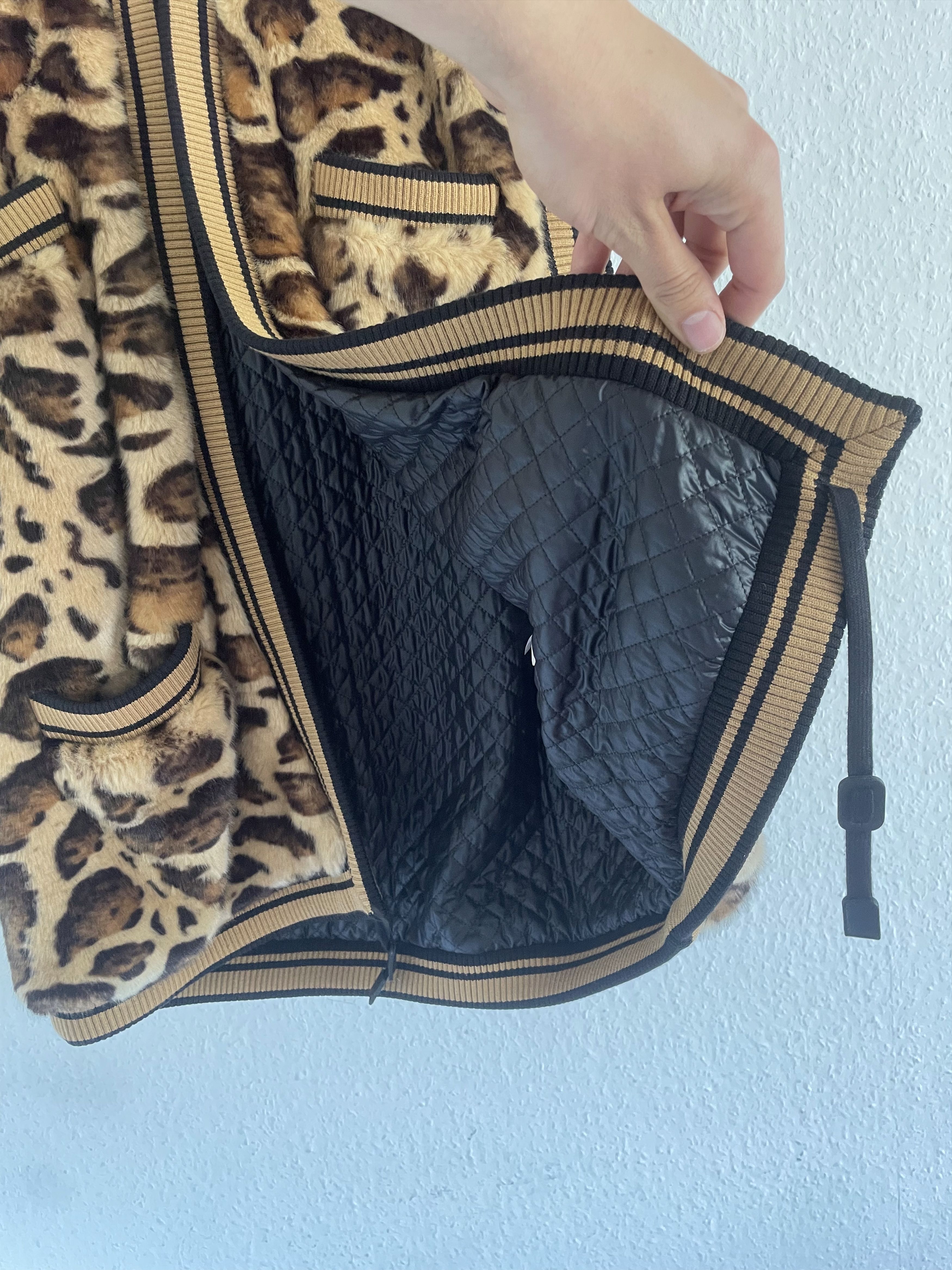 Dolce & Gabbana FW17 Leopard Faux Fur Hooded Vest Size XS / US 0-2 / IT 36-38 - 7 Thumbnail