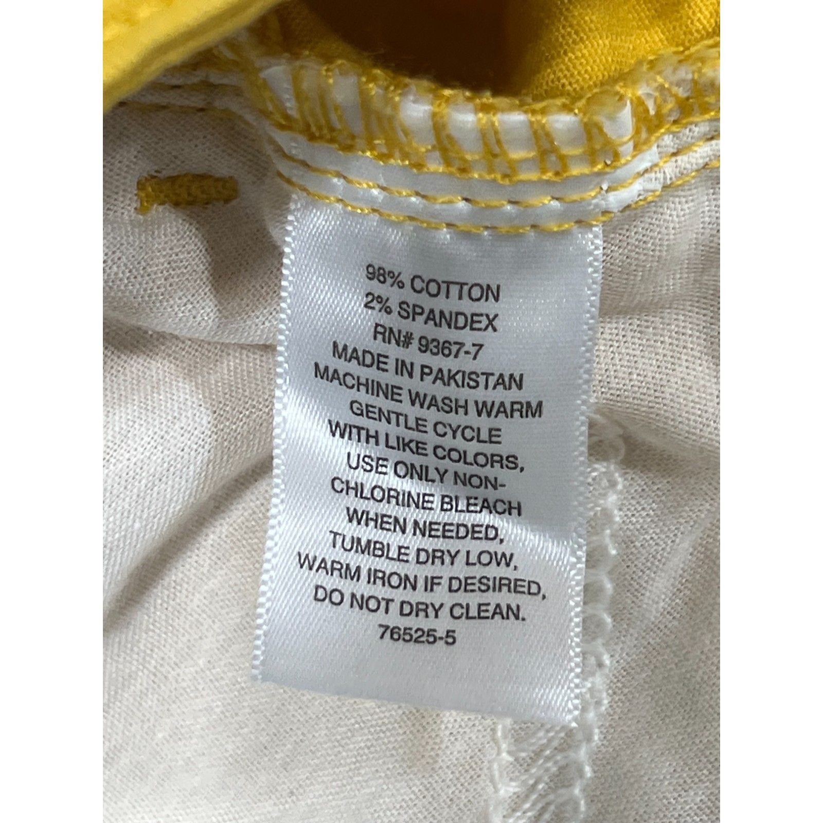Other St John's Bay-Women's Mid-Rise Short Comfortable Fit Through Size 30" / US 8 / IT 44 - 9 Thumbnail