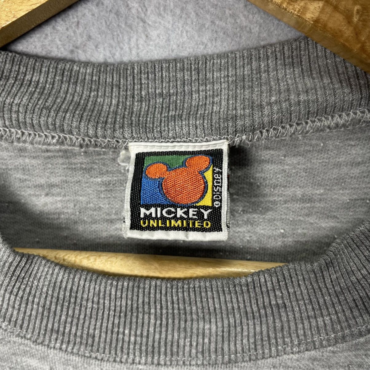 Mickey Unlimited Vintage Minnie Mouse Graphic Sweatshirt – Mickey Unlimited Size M / US 6-8 / IT 42-44 - 7 Thumbnail