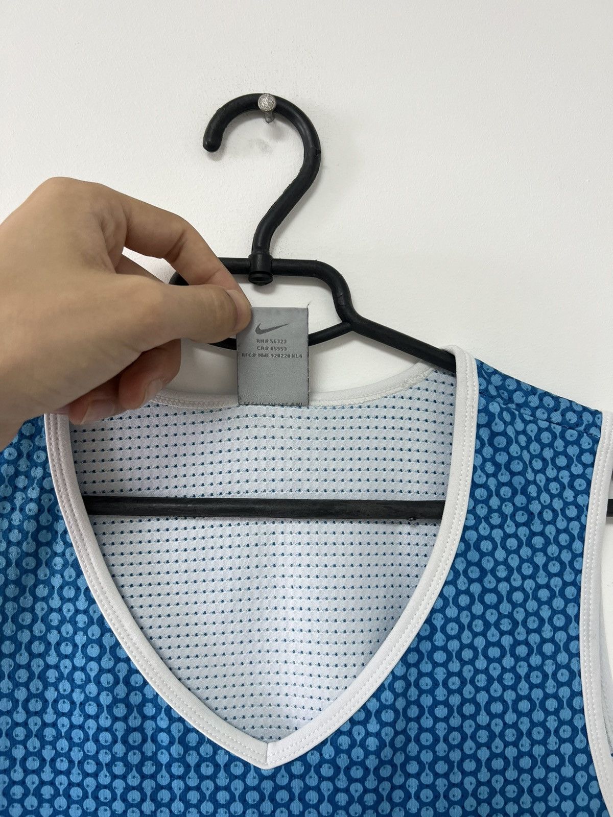 Nike Vintage 90’s Nike Athletic Reversible Basketball Jersey sz S Size S / US 4 / IT 40 - 11 Thumbnail