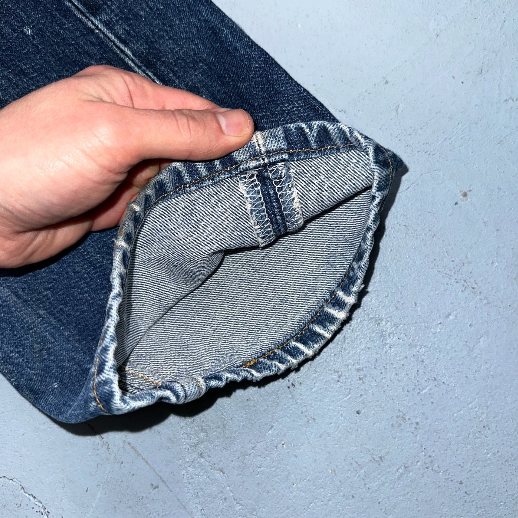 Levi's VINTAGE Levi's 501 XX Straight Leg Jeans 90s Blue Light Wash 33x36 Mens Size US 33 - 4 Thumbnail