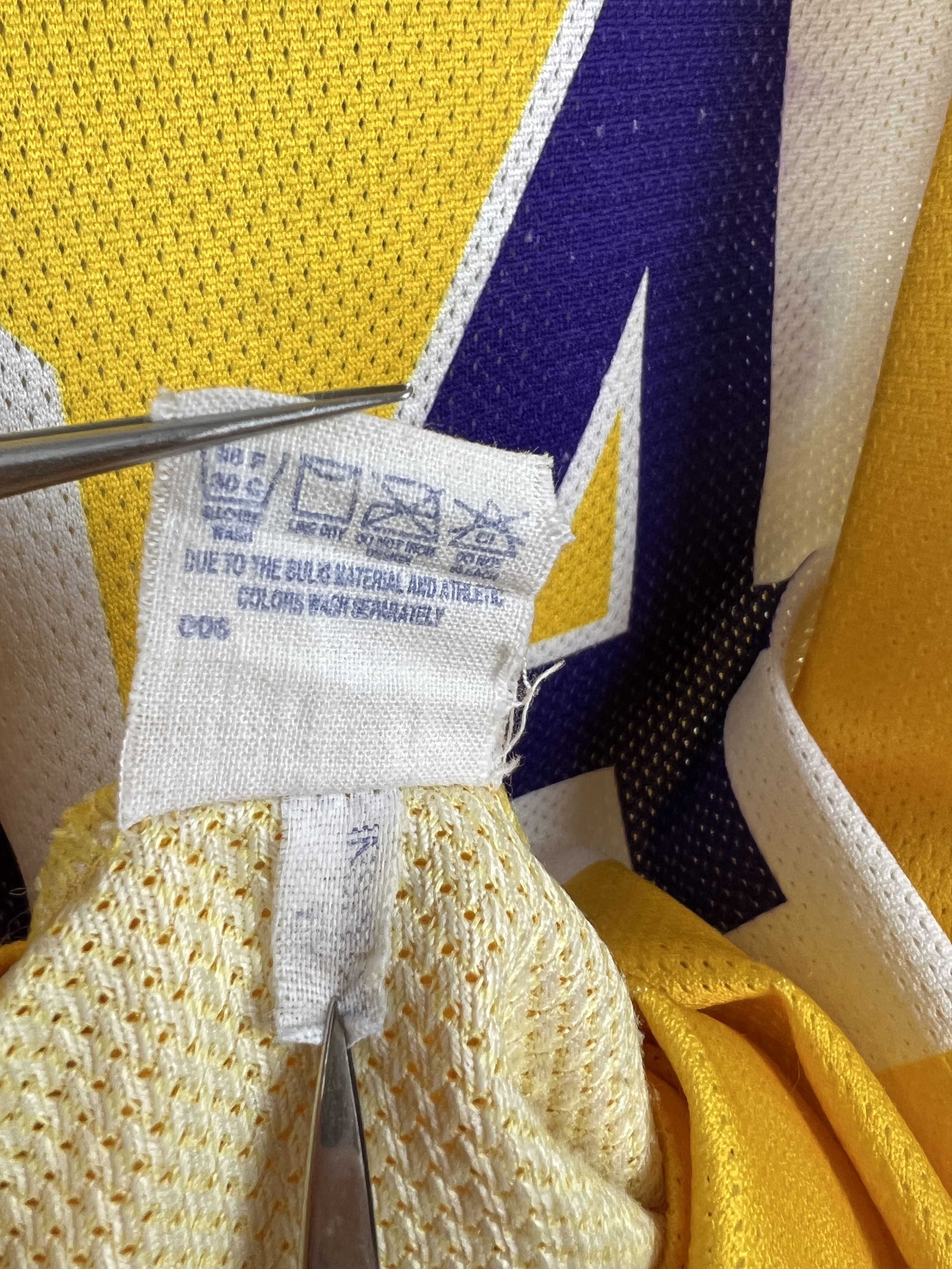 Champion Vintage 90's Los Angeles Lakers NBA Jersey Shirt Trikot Size US M / EU 48-50 / 2 - 9 Thumbnail