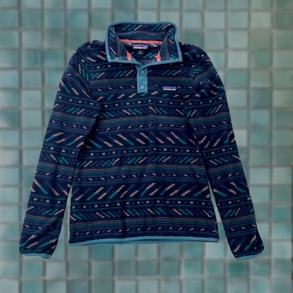 Patagonia VINTAGE Patagonia Fleece Womens XS Blue Aztec Geometric Snap T Sweater Size XS / US 0-2 / IT 36-38 - 1 Thumbnail