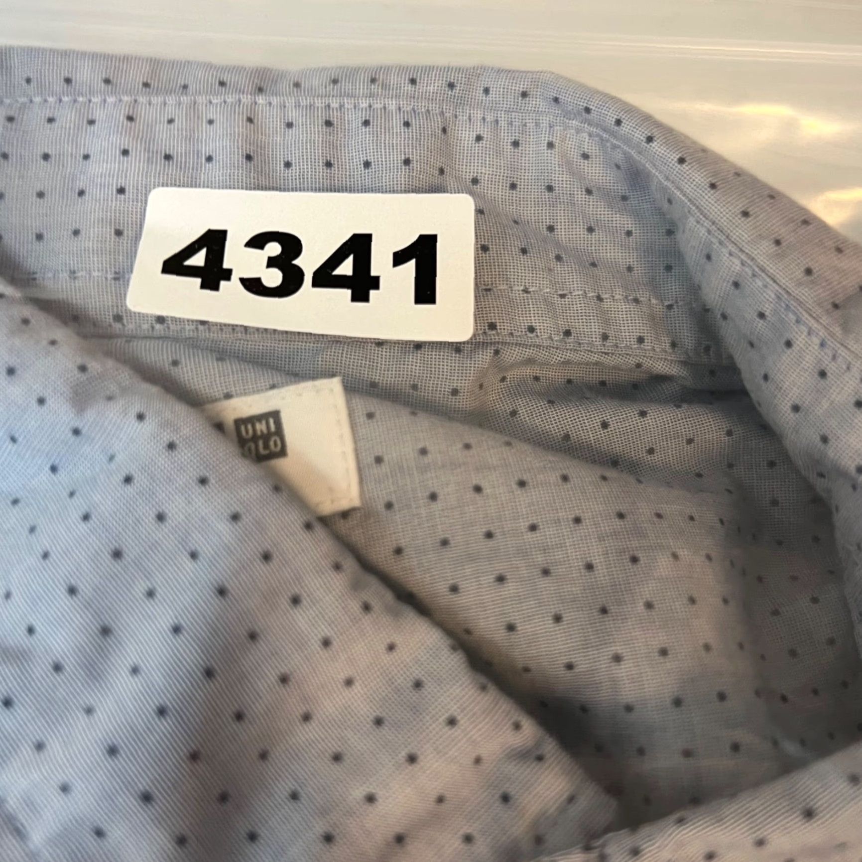 Uniqlo Uniqlo Mens Shirt Button-Up Blue Polka Dot Long Sleeve Cotton Medium Size US M / EU 48-50 / 2 - 7 Thumbnail