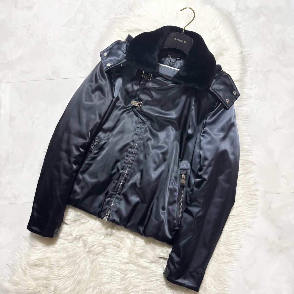 Louis Vuitton Louis Vuitton Runway Leather Bomber Jacket with Fur Hood Size US M / EU 48-50 / 2 - 15 Thumbnail