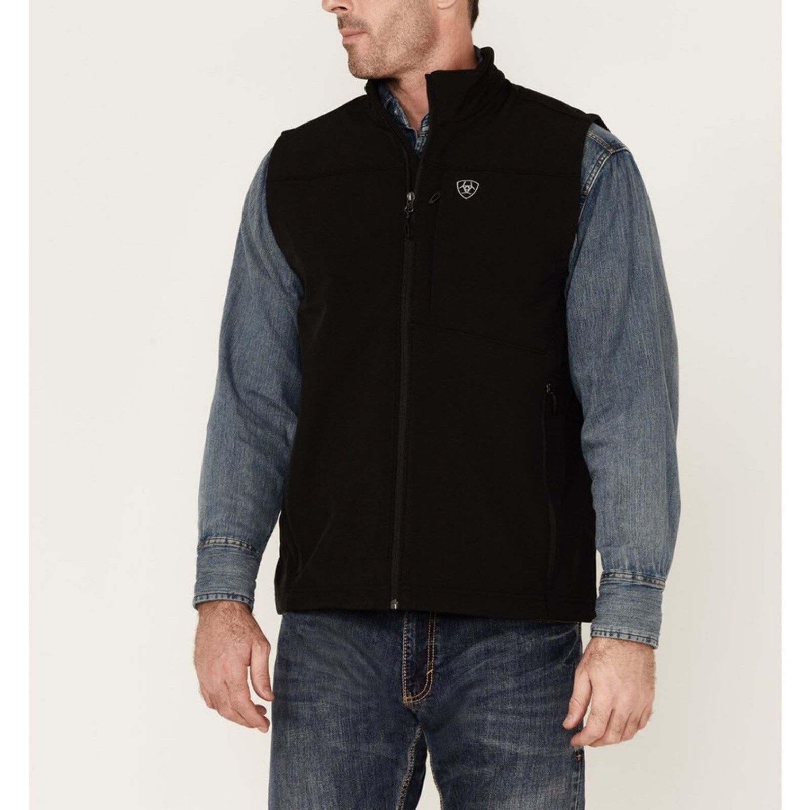 Ariat Ariat Boys Vernon Softshell Logo Vest – Black-Med (10–12) Size US M / EU 48-50 / 2 - 2 Thumbnail