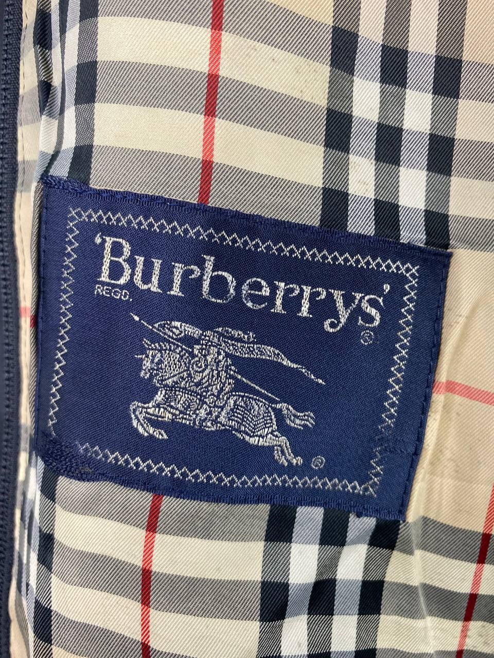 Burberry burberry nylon trench coat nice design Size US L / EU 52-54 / 3 - 7 Thumbnail