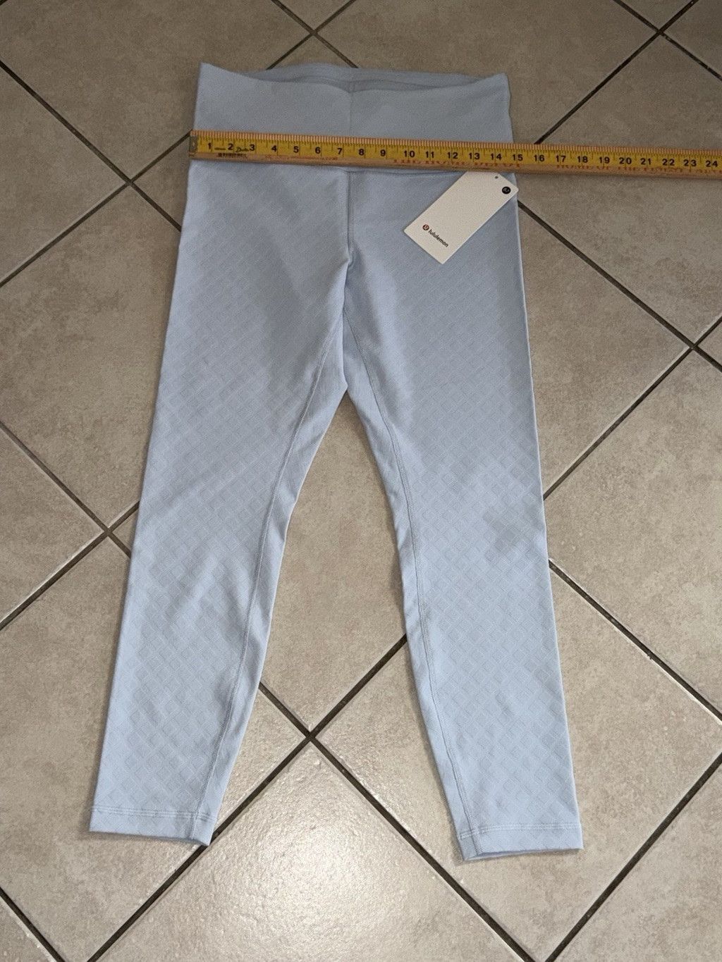 Lululemon LULULEMON 3D JACQUARD DIAMOND TRAIN LEGGING LIGHT BLUE 12 Size 34" / US 12 / IT 48 - 4 Thumbnail