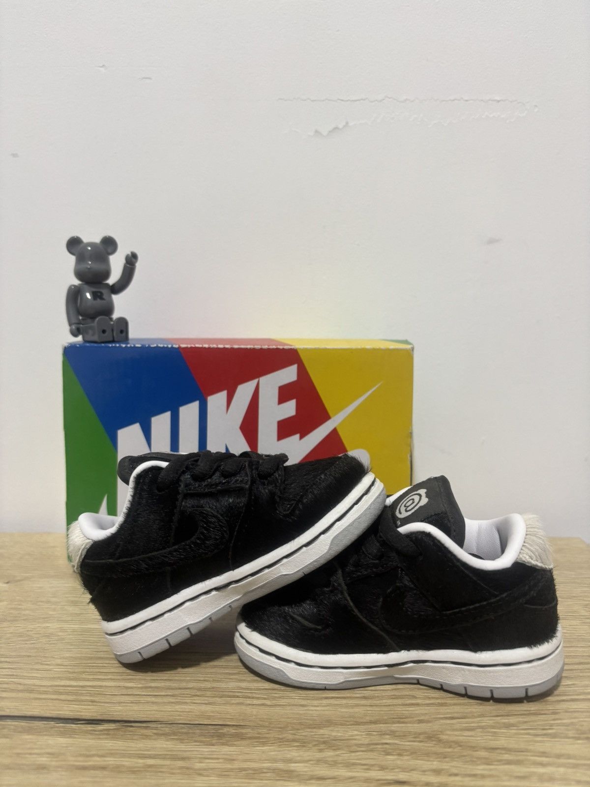 Nike SB Dunk sb medicom toy baby size 4c Size US 5 / EU 37 - 2 Thumbnail