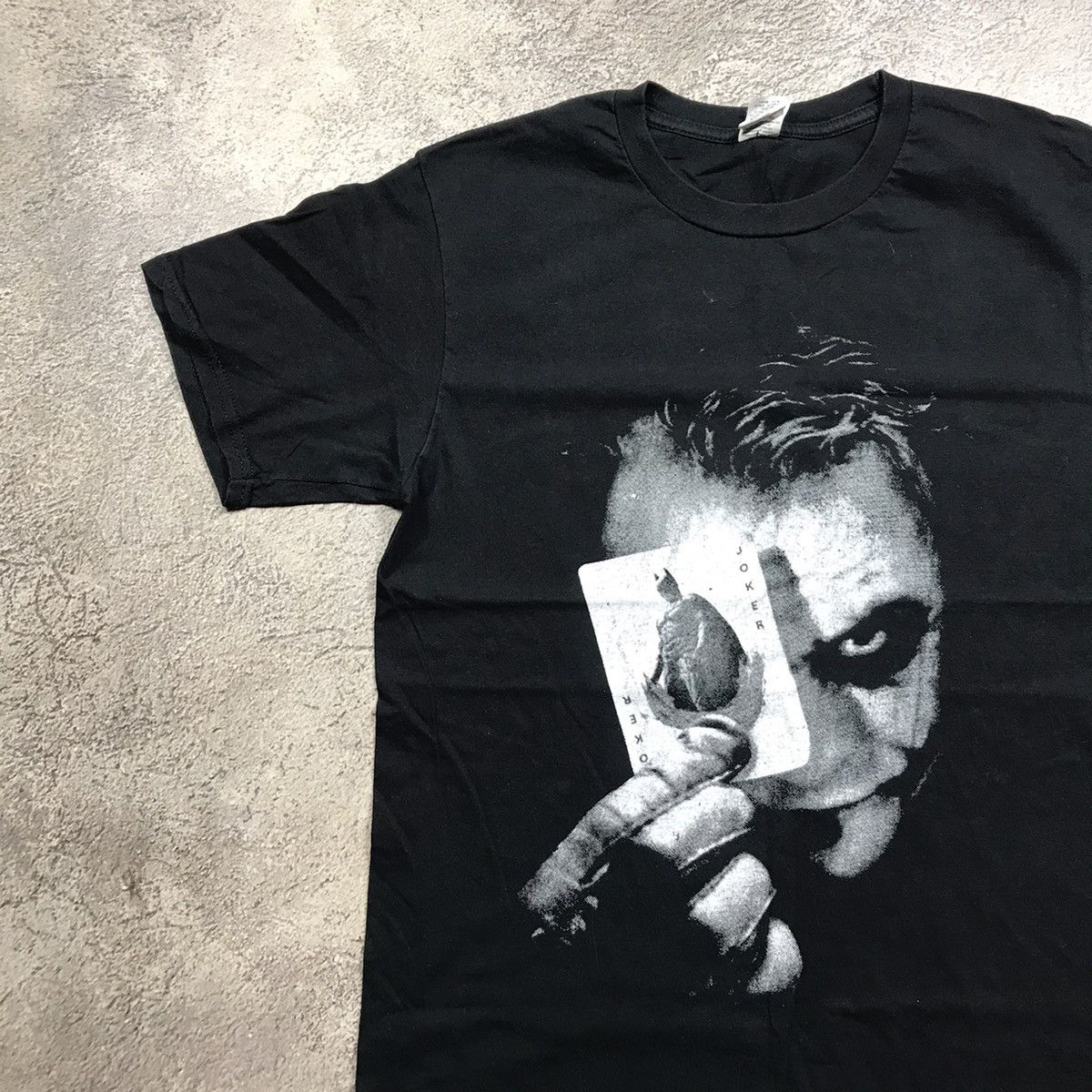 Vintage Vintage 90s Joker Graphic Tee Thrashed Dark Grunge Tapered M Size US M / EU 48-50 / 2 - 3 Thumbnail