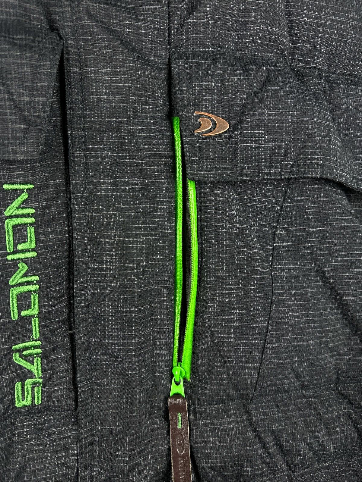 Salomon Vintage Salomon Down Puffer Ski Jacket Recco Technical Size US M / EU 48-50 / 2 - 3 Thumbnail