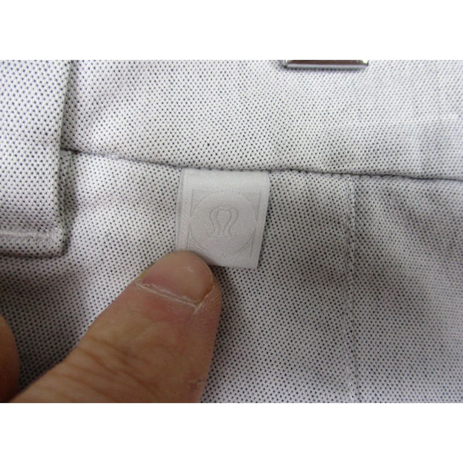 Lululemon Lululemon Pace Breaker Shorts Mens 36 Gray Chino Shorts Casual Slim Fit Zip Fly Pockets Mens Size 36 Gray Size US 36 / EU 52 - 5 Thumbnail