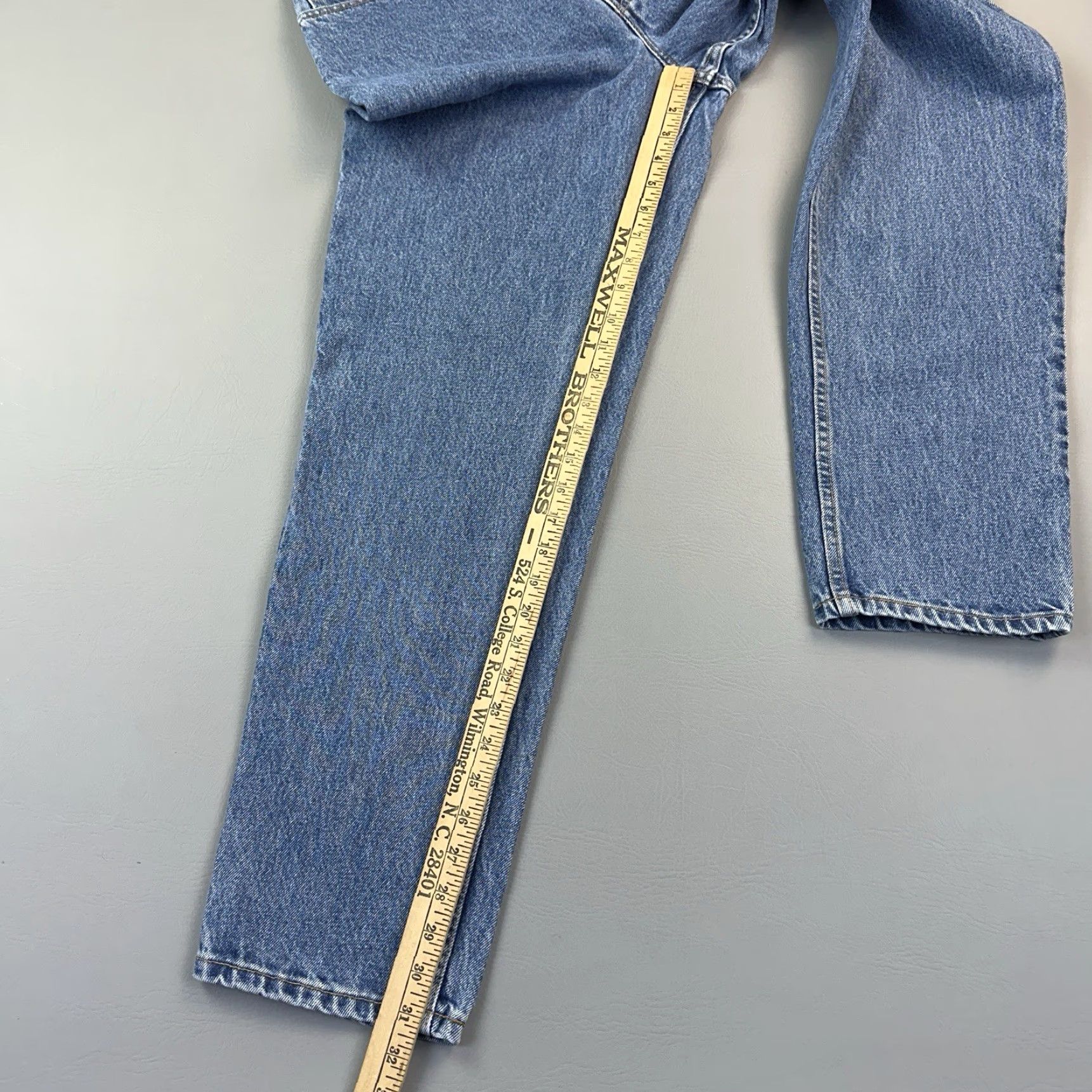 Levi's VINTAGE Levi's 550 Jeans Women's 14 Mis M Stone Wash Relaxed Tapered Leg 90s Cowboy Retro USA Denim 31in Inseam Womens Kate Size 36" / US 14 / IT 50 - 2 Thumbnail
