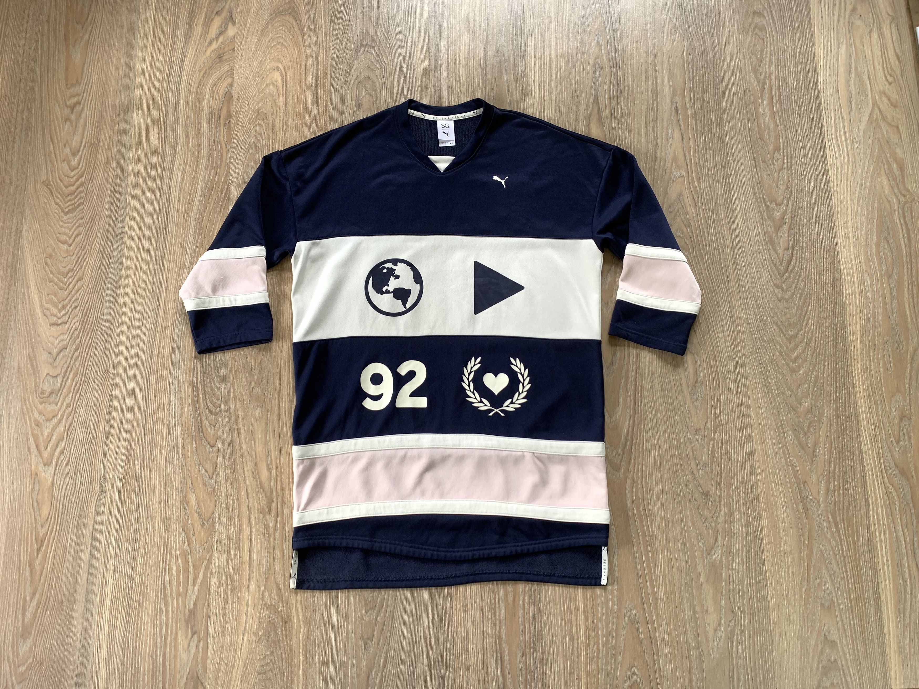 Puma × Vintage Puma Selena Gomez Oversized Jersey Size S / US 4 / IT 40 - 1 Thumbnail