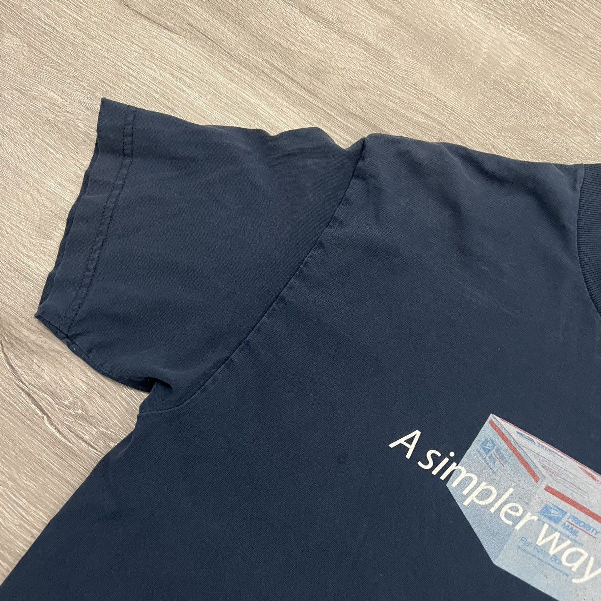 Vintage Vintage USPS A Simpler Way To Ship Tee Size US L / EU 52-54 / 3 - 7 Thumbnail