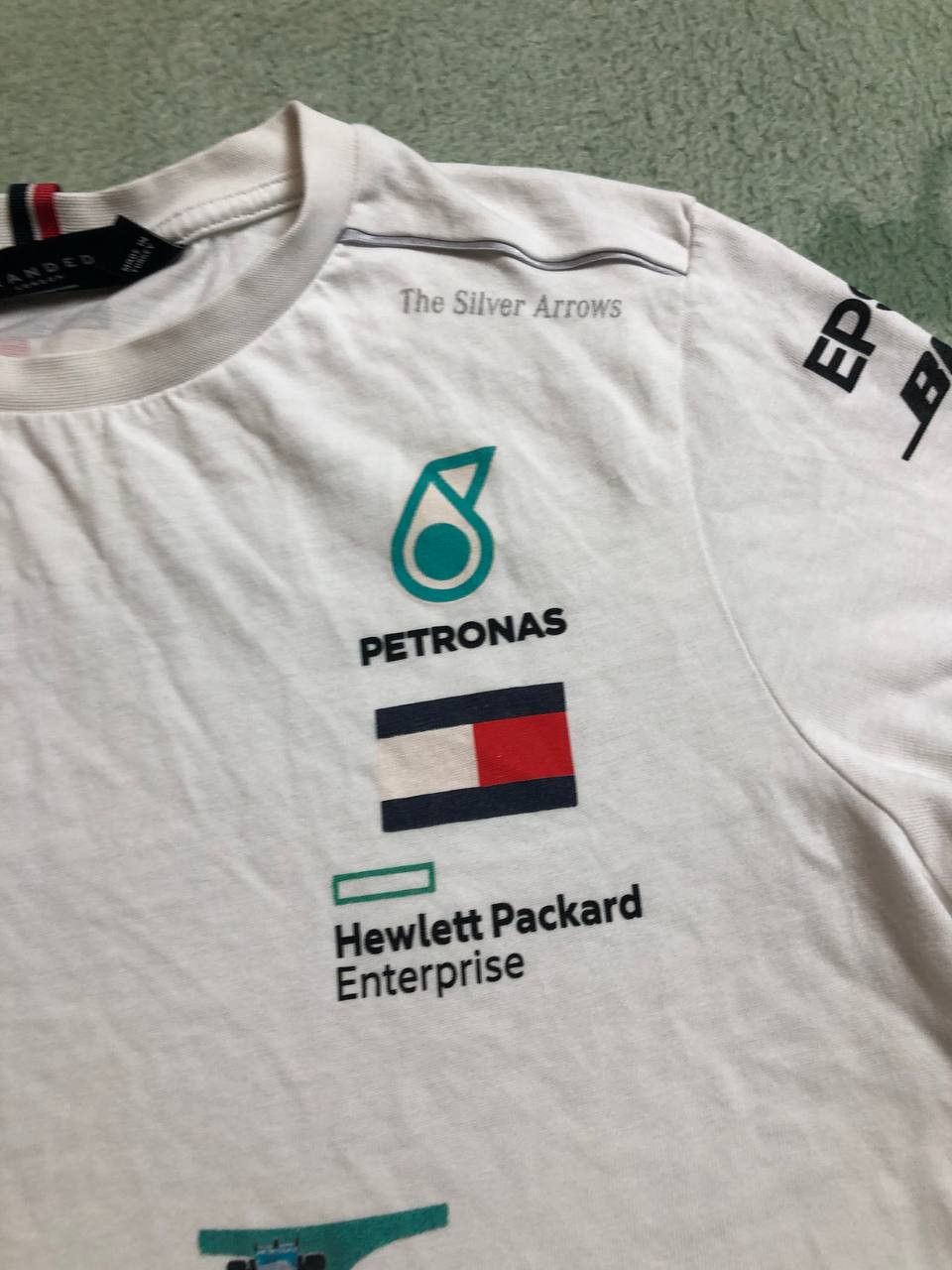 Mercedes-Benz Vintage AMG Petronas Motorsport Jersey Size S Size US S / EU 44-46 / 1 - 7 Thumbnail