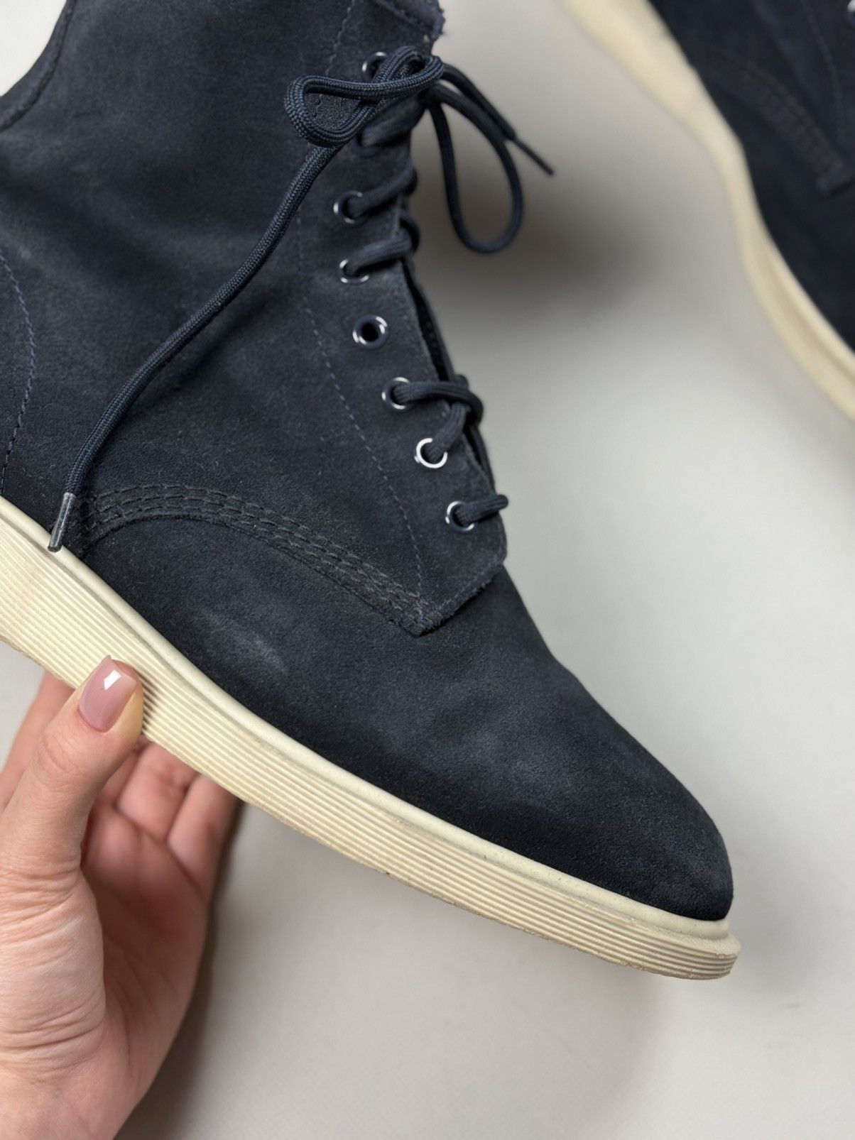 Dr. Martens Dr. Martens Whiton Suede Chukka Desert Lace Up Boots Shoes Size US 11 / EU 44 - 6 Thumbnail