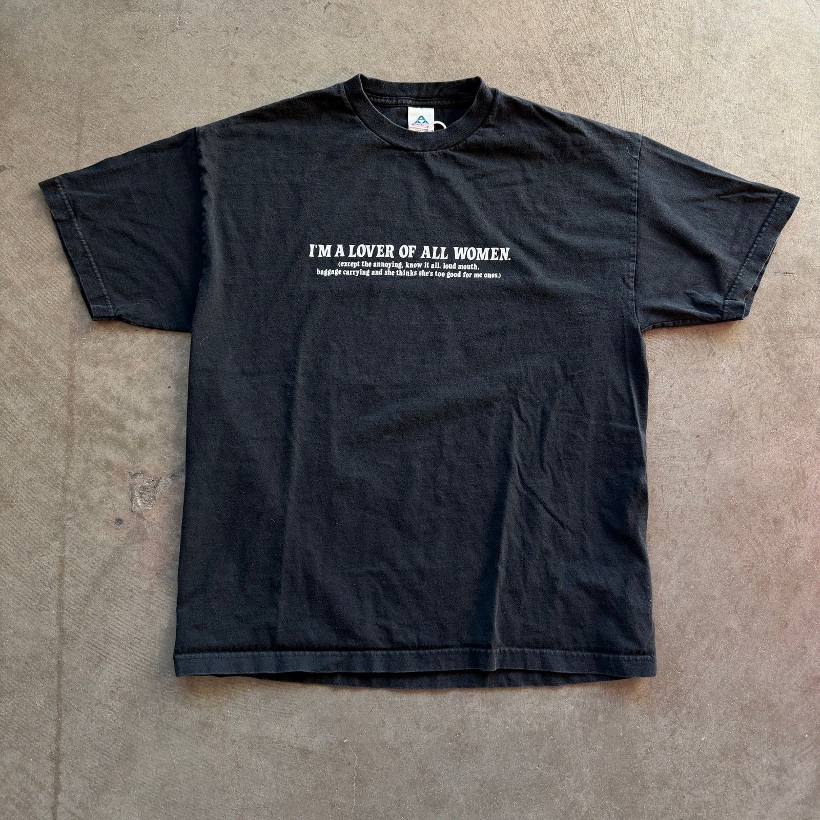AAA Vintage Lover Of All Women Tee Size US XL / EU 56 / 4 - 1 Thumbnail